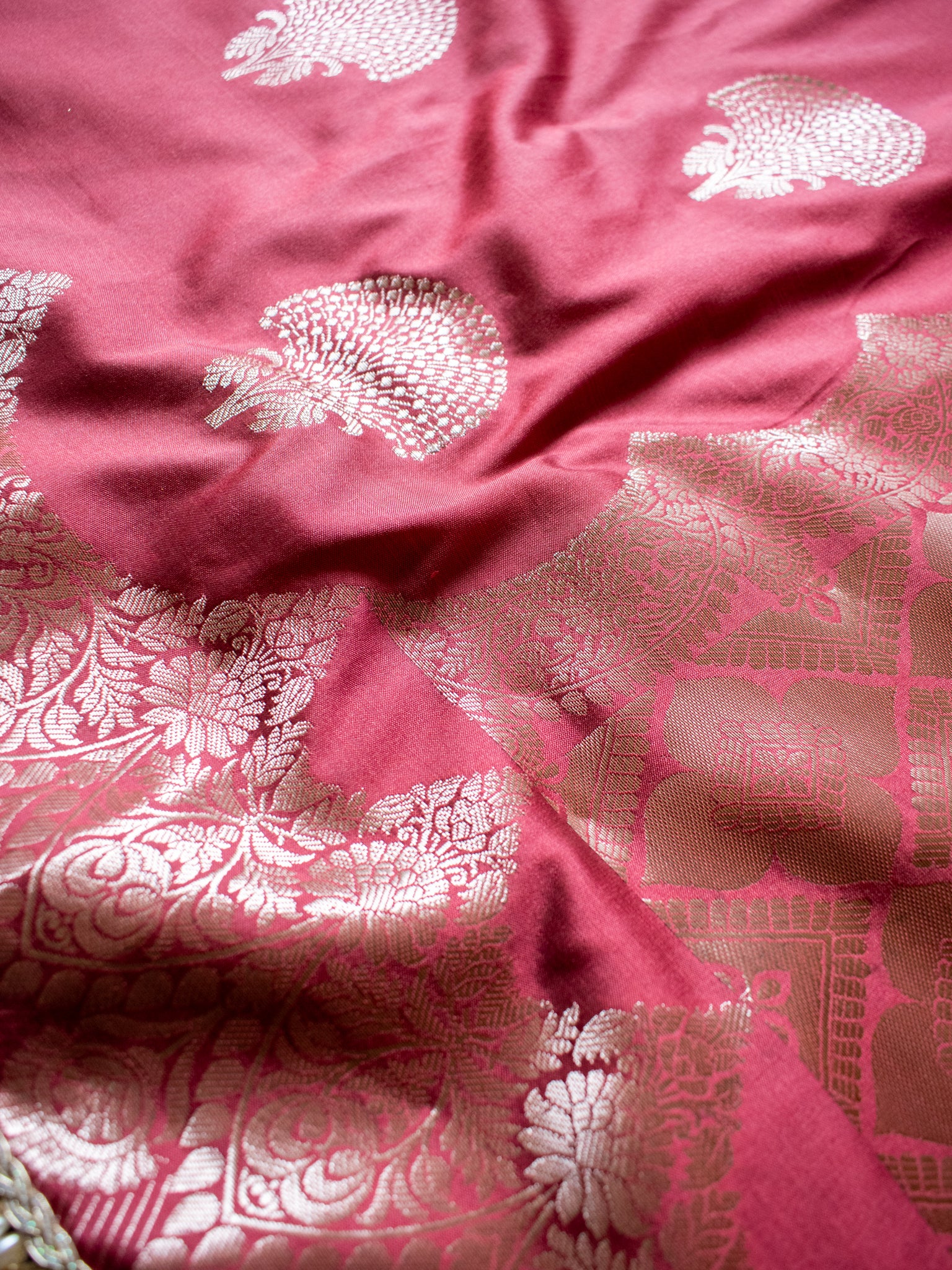 Banarasi Semi Silk Saree With Weaving & Lace Border- Pink