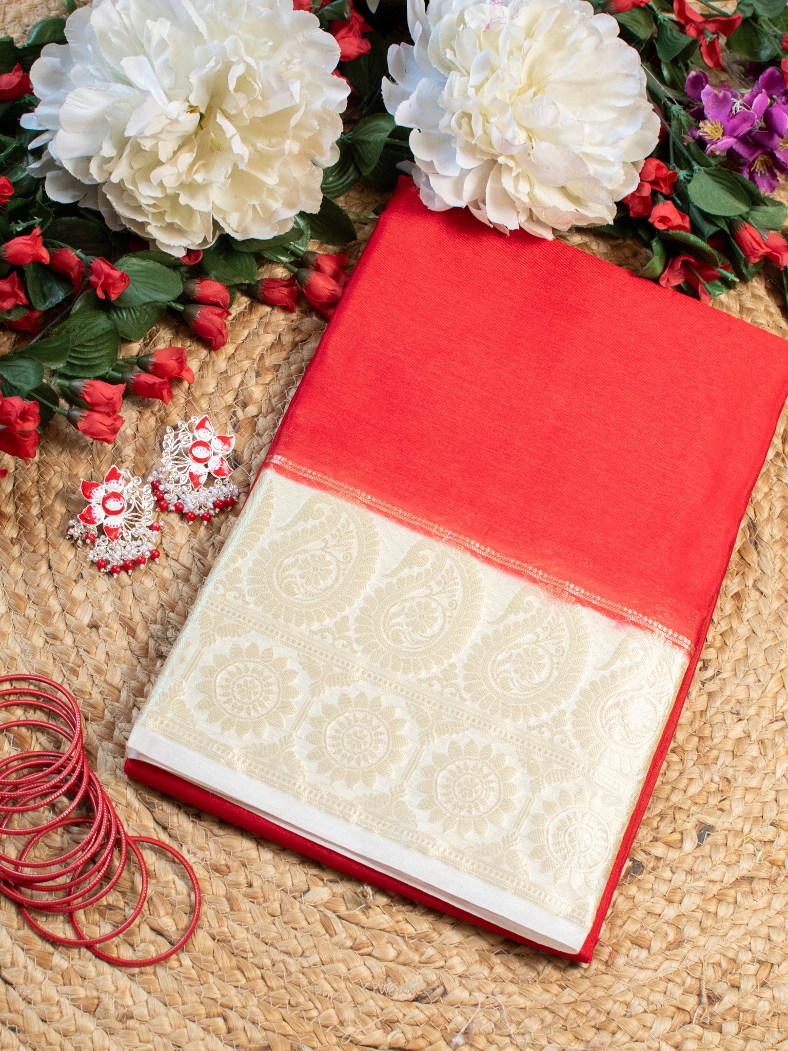 Banarasi Cotton Silk Saree With Silver Zari Weaving & Contrast Border-Red