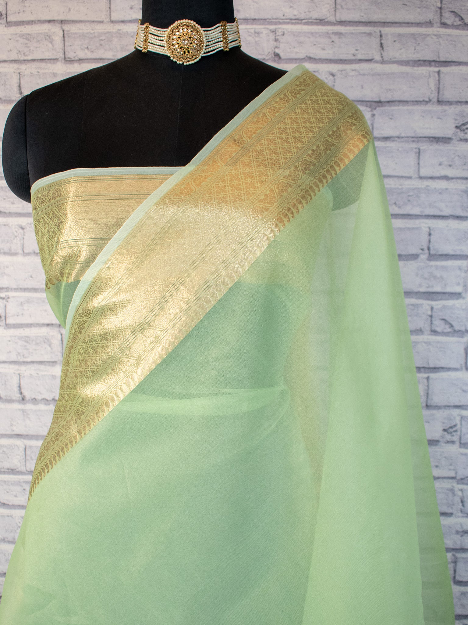 Banarasi Organza Mix Plain Saree With Zari Border-Green