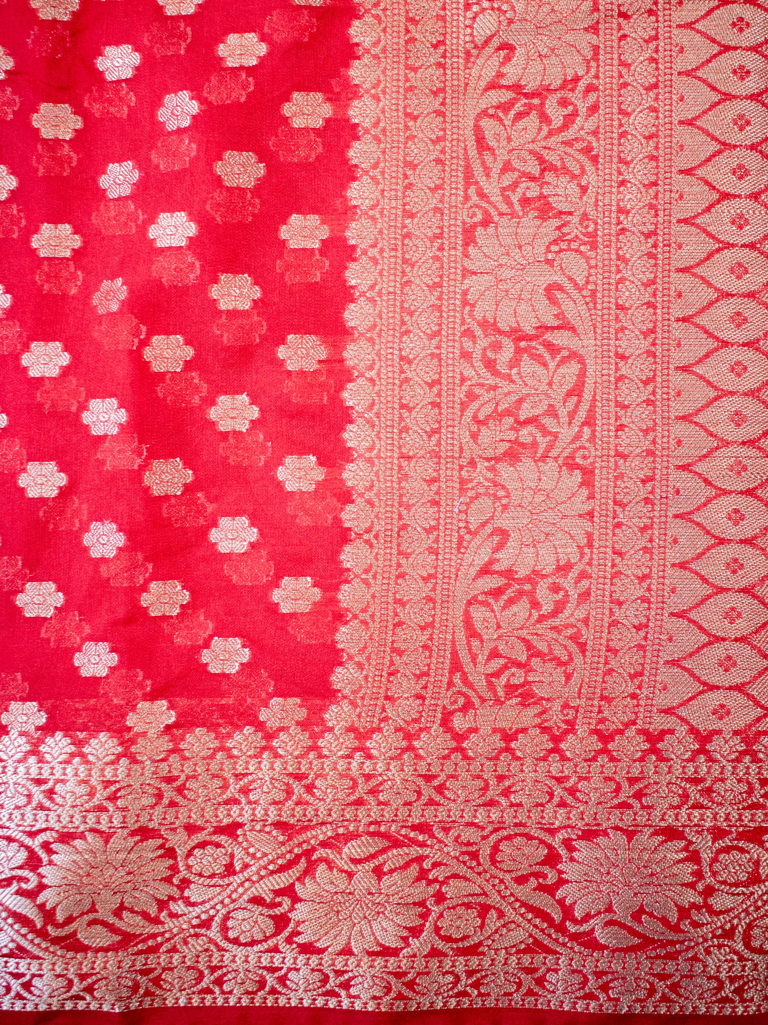 Banarasi Semi Georgette Saree With Zari Work and Border -Red