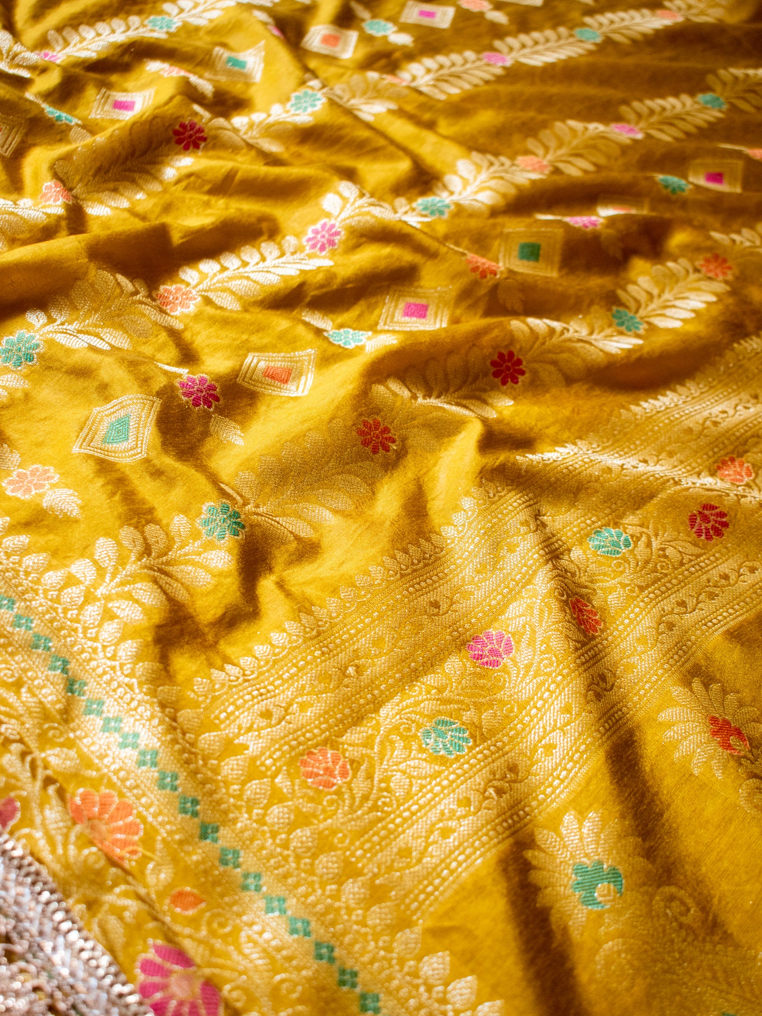 Banarasi Semi Silk Saree With Weaving & Lace Border- Yellow