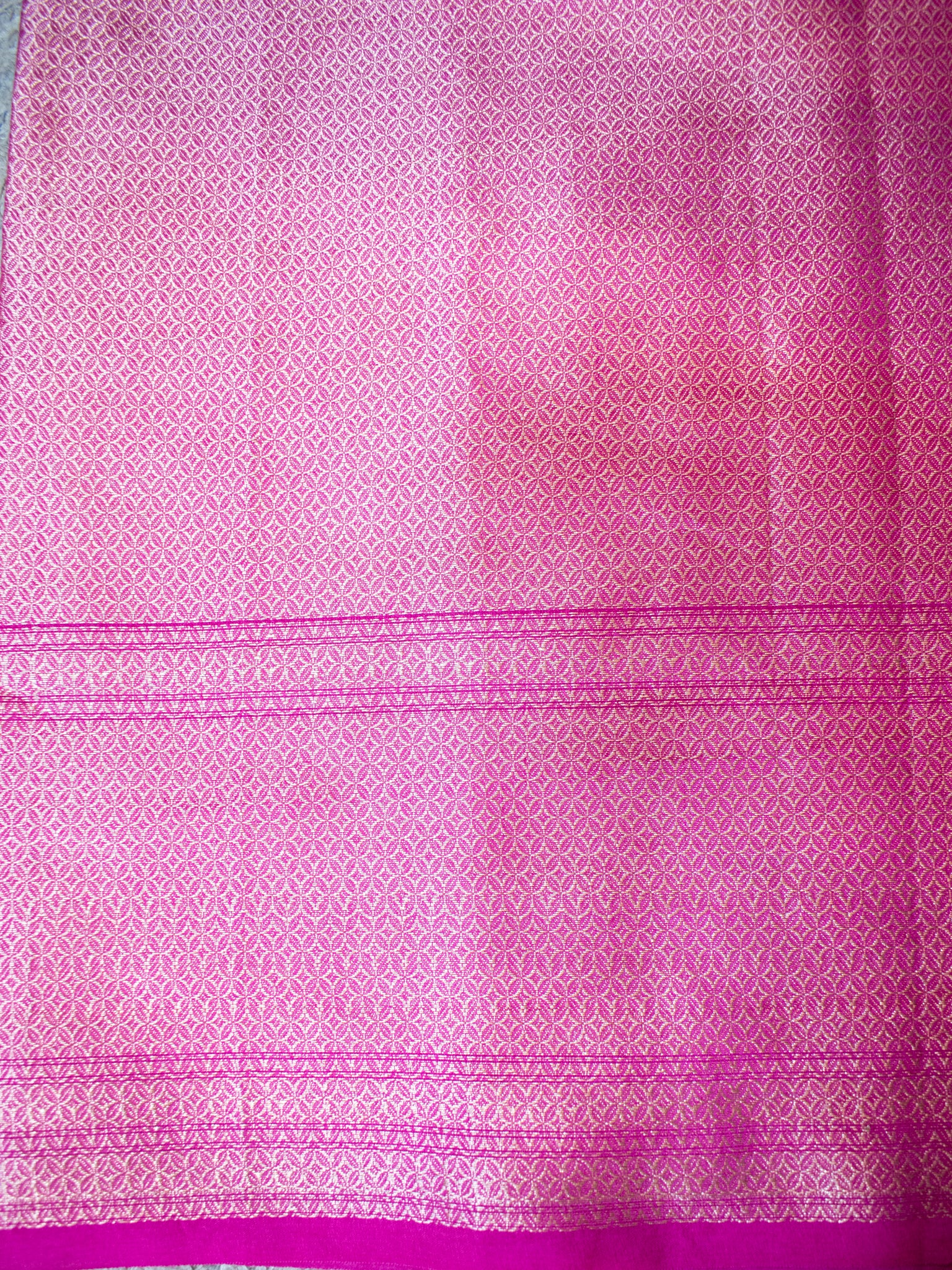 Banarasi Cotton Silk Saree With Contrast Border - Green