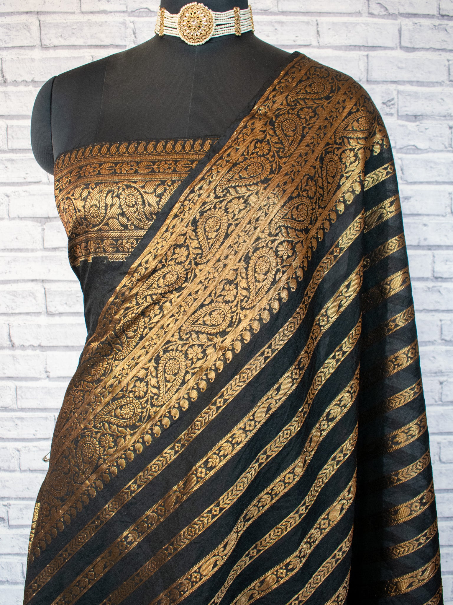 Banarasi Cotton Silk Saree With Copper Zari Border-Black