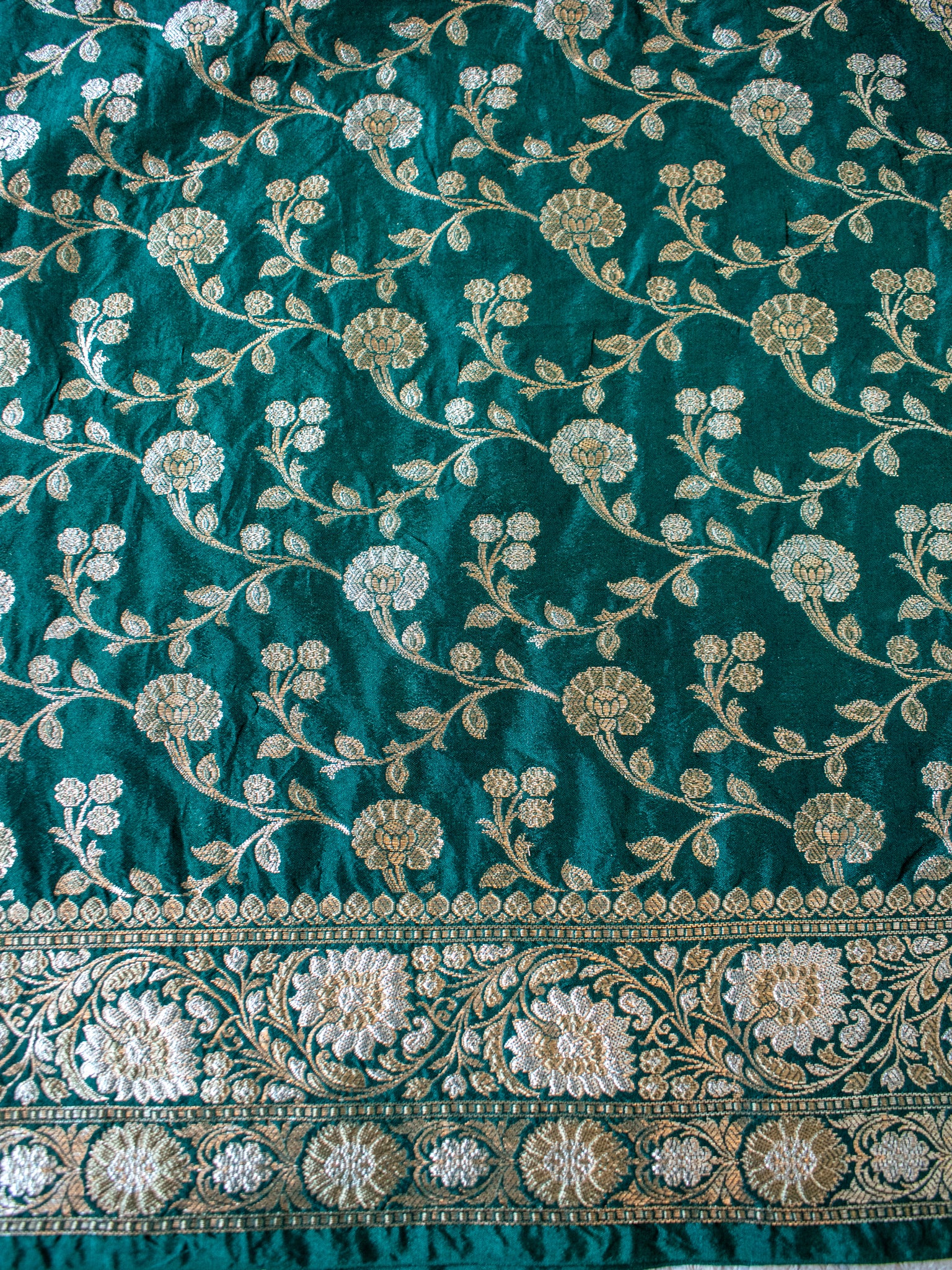 Banarasi Semi Silk Plain Saree With Weaving & Border- Green