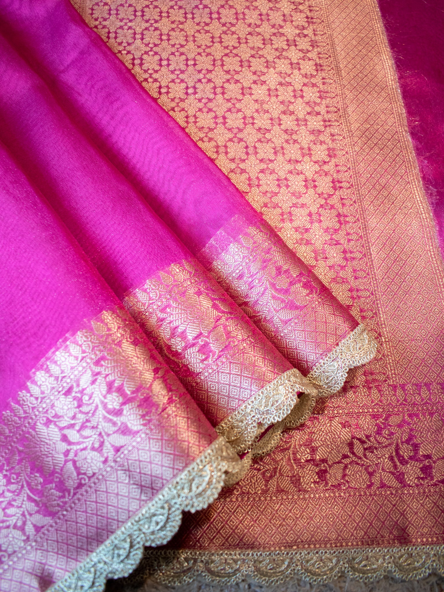 Banarasi Plain Tissue Saree With Lace Border - Magenta