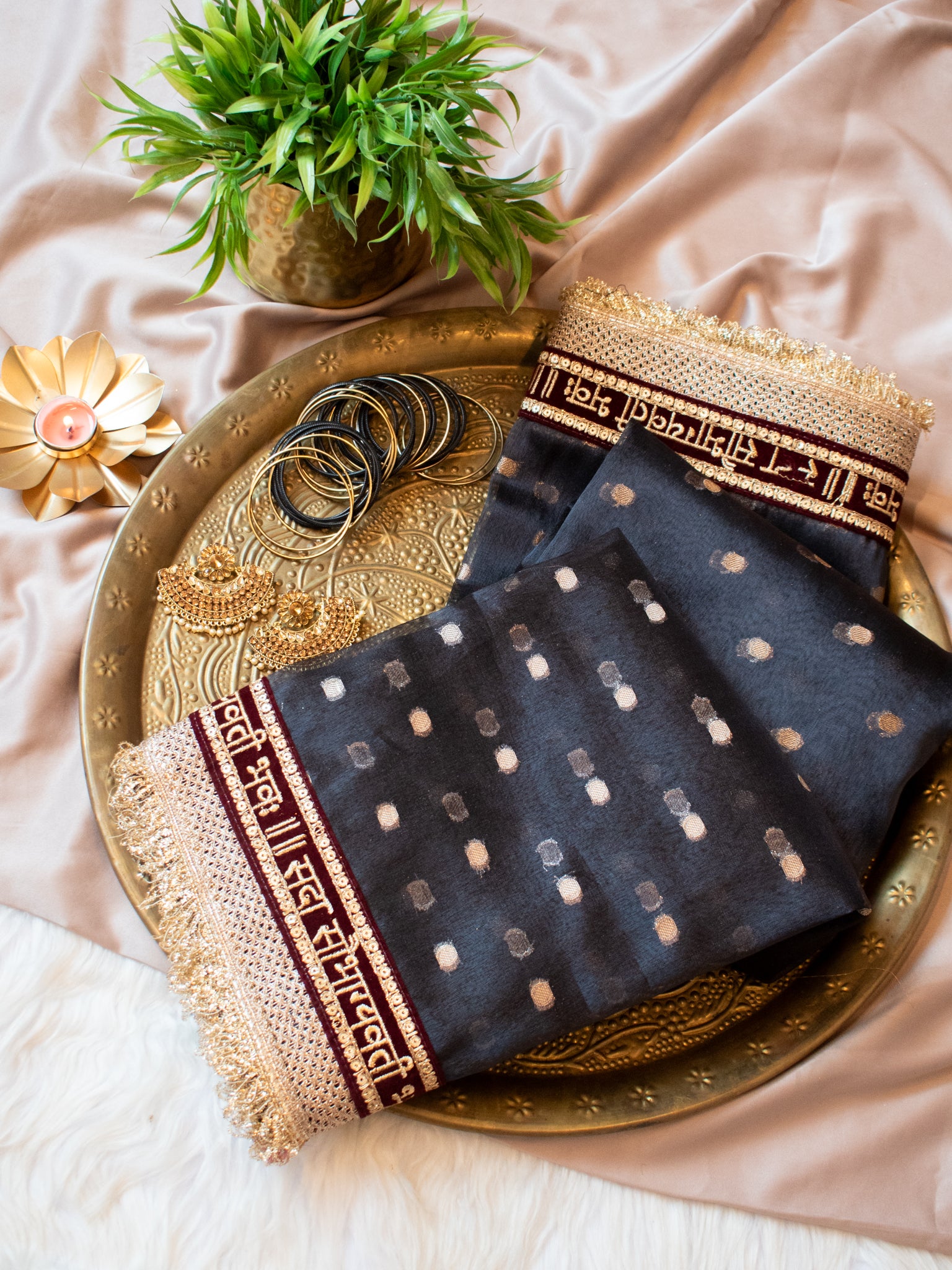 Banarasi Tissue Saree With Zari Weaving & Lace Border - Black