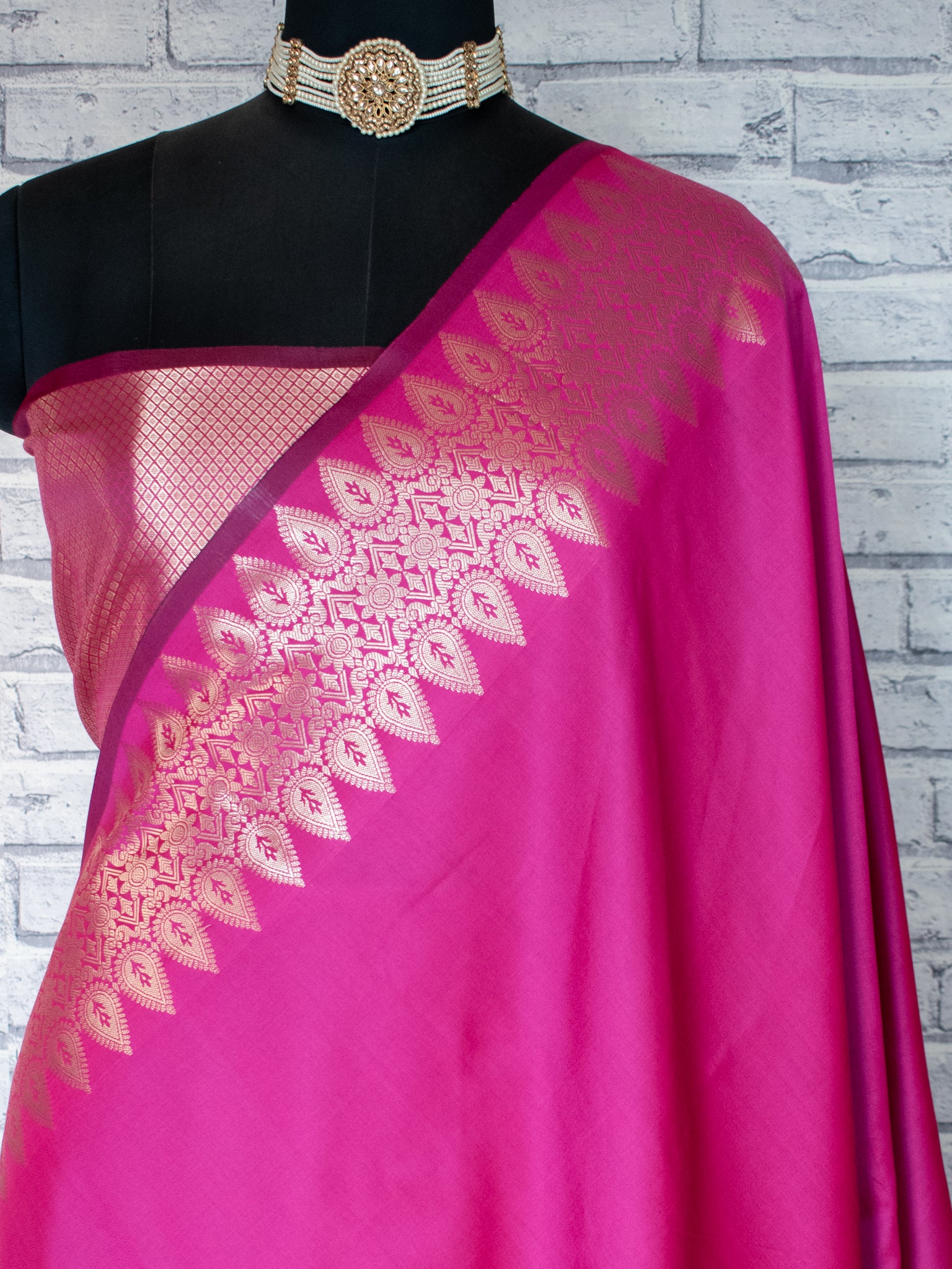 Banarasi Semi Silk Saree With Zari Weaving & Border - Pink