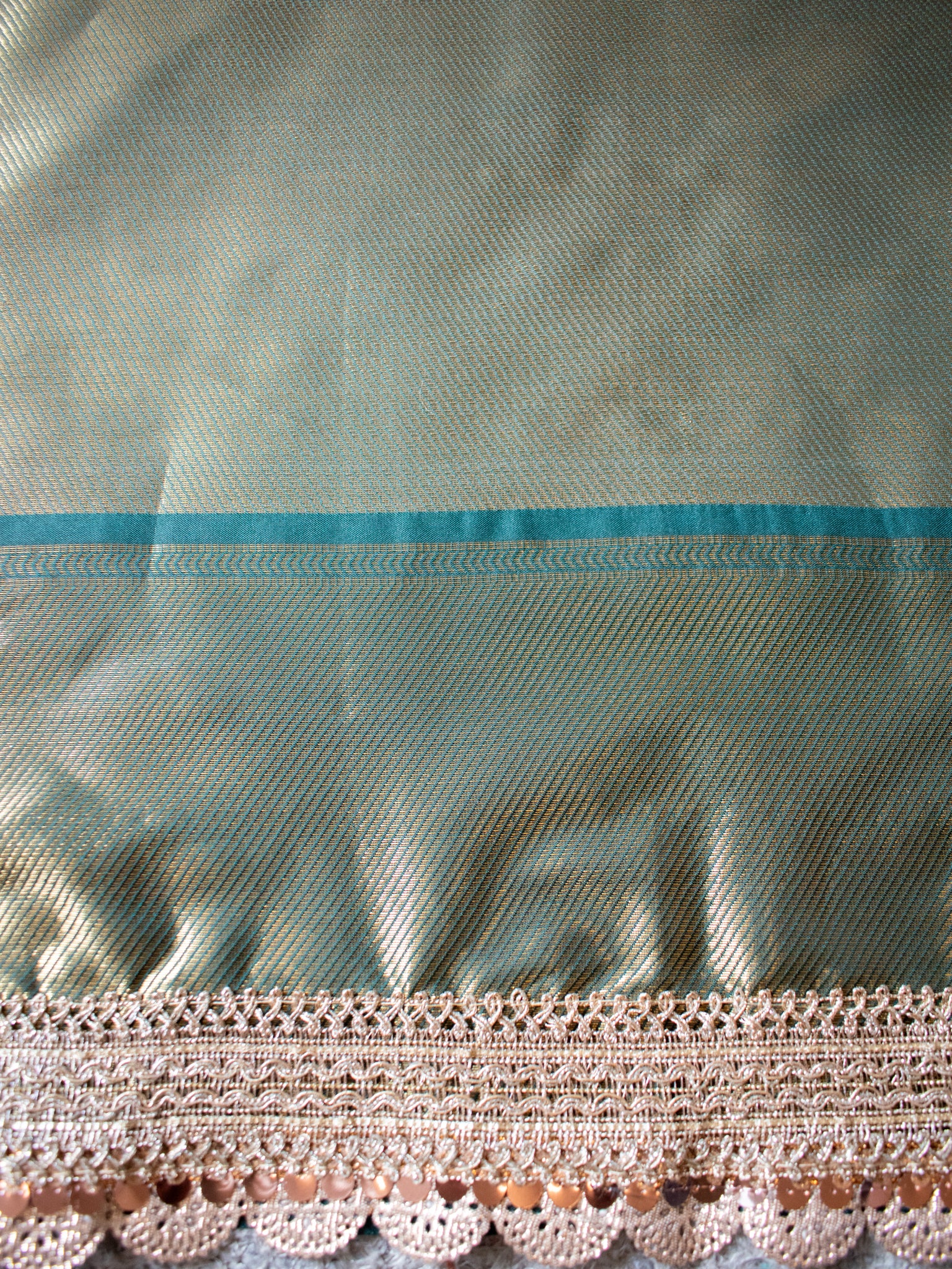 Banarasi Tissue Saree With Weaving & Lace Border-Gold