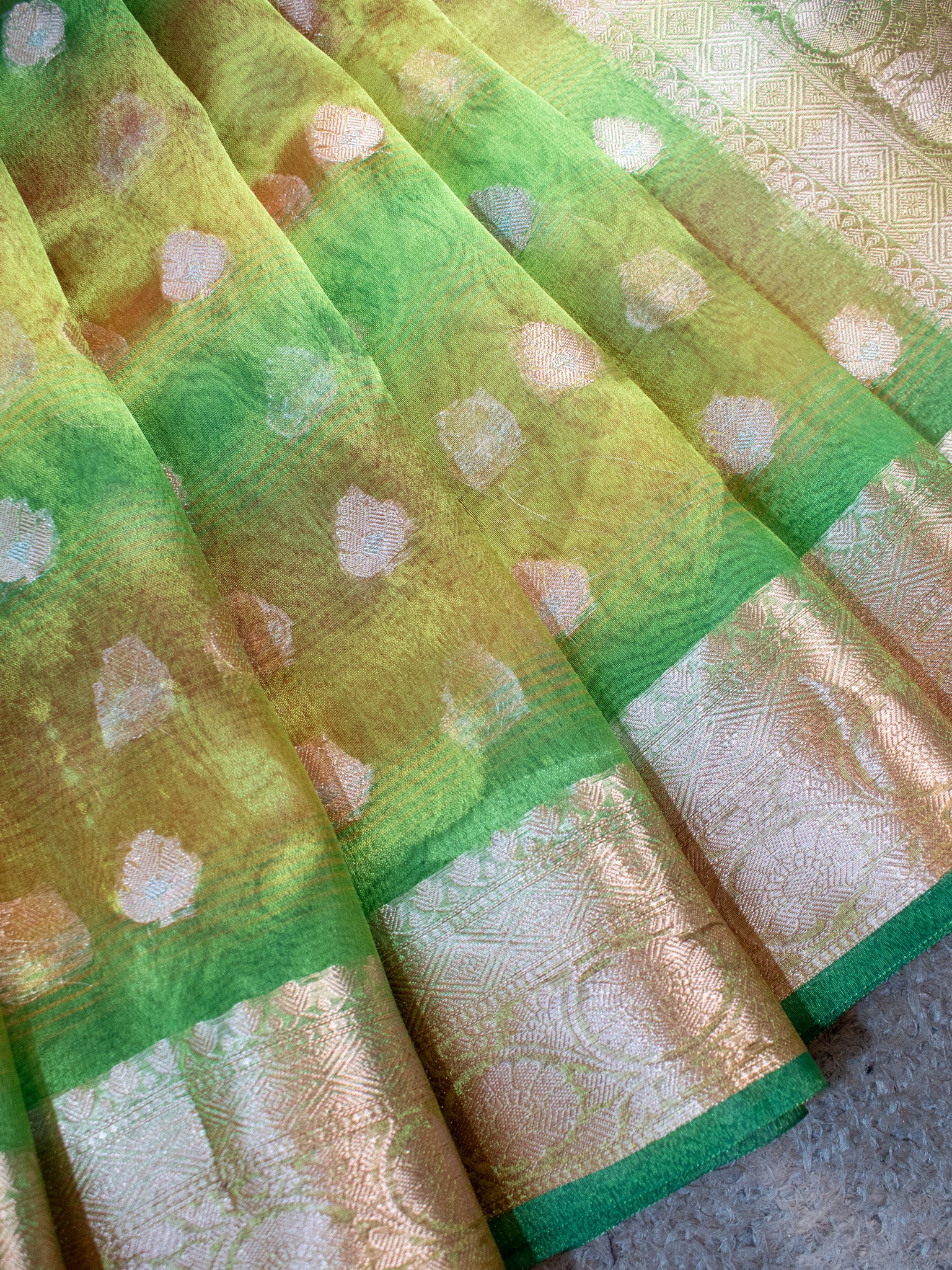 Banarasi Shaded Tissue Saree With Buti & Zari Border - Green