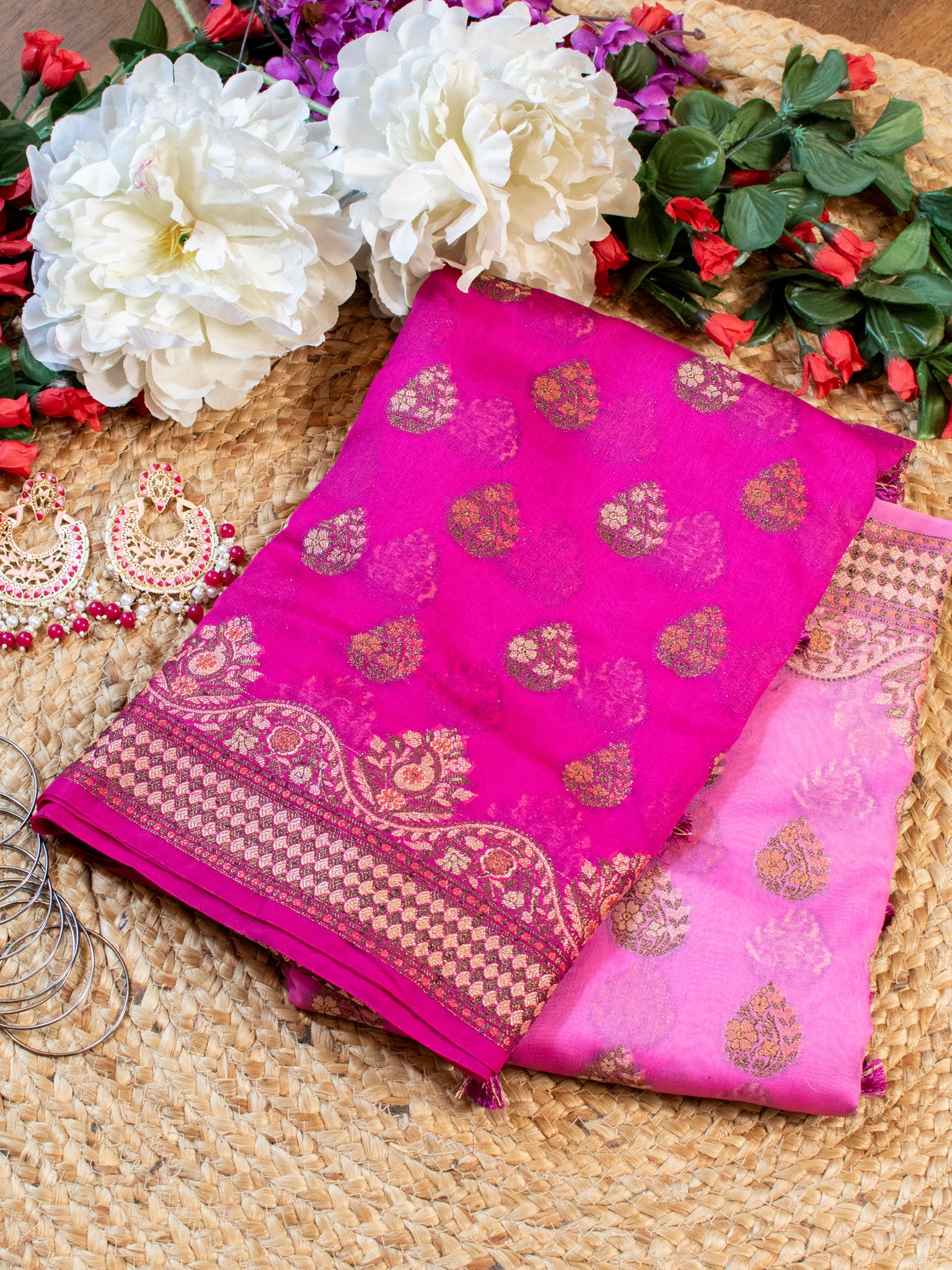 Banarasi Dual Shade Pure Georgette Saree With Resham Weaving-Pink