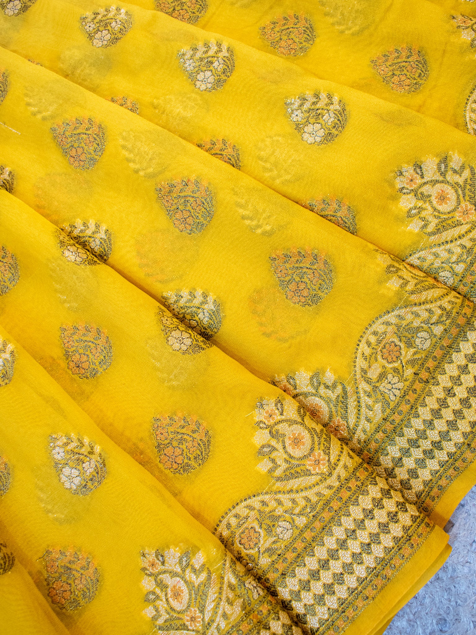 Banarasi Dual Shade Pure Georgette Saree With Resham Weaving-Yellow & White