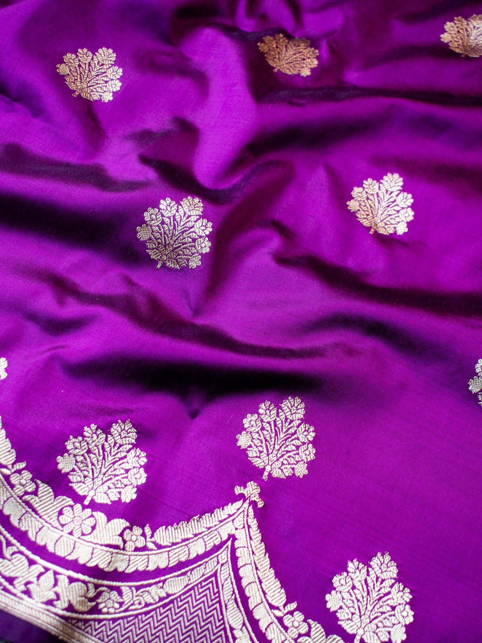 Banarasi Pure Katan Saree With Buti & Border- Purple