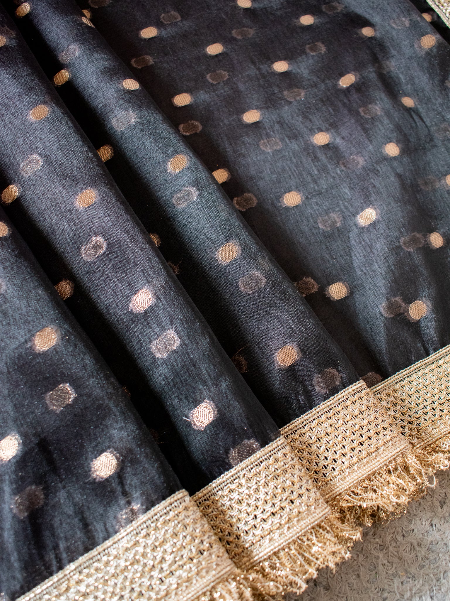 Banarasi Tissue Saree With Buti Weaving & Lace Border - Black