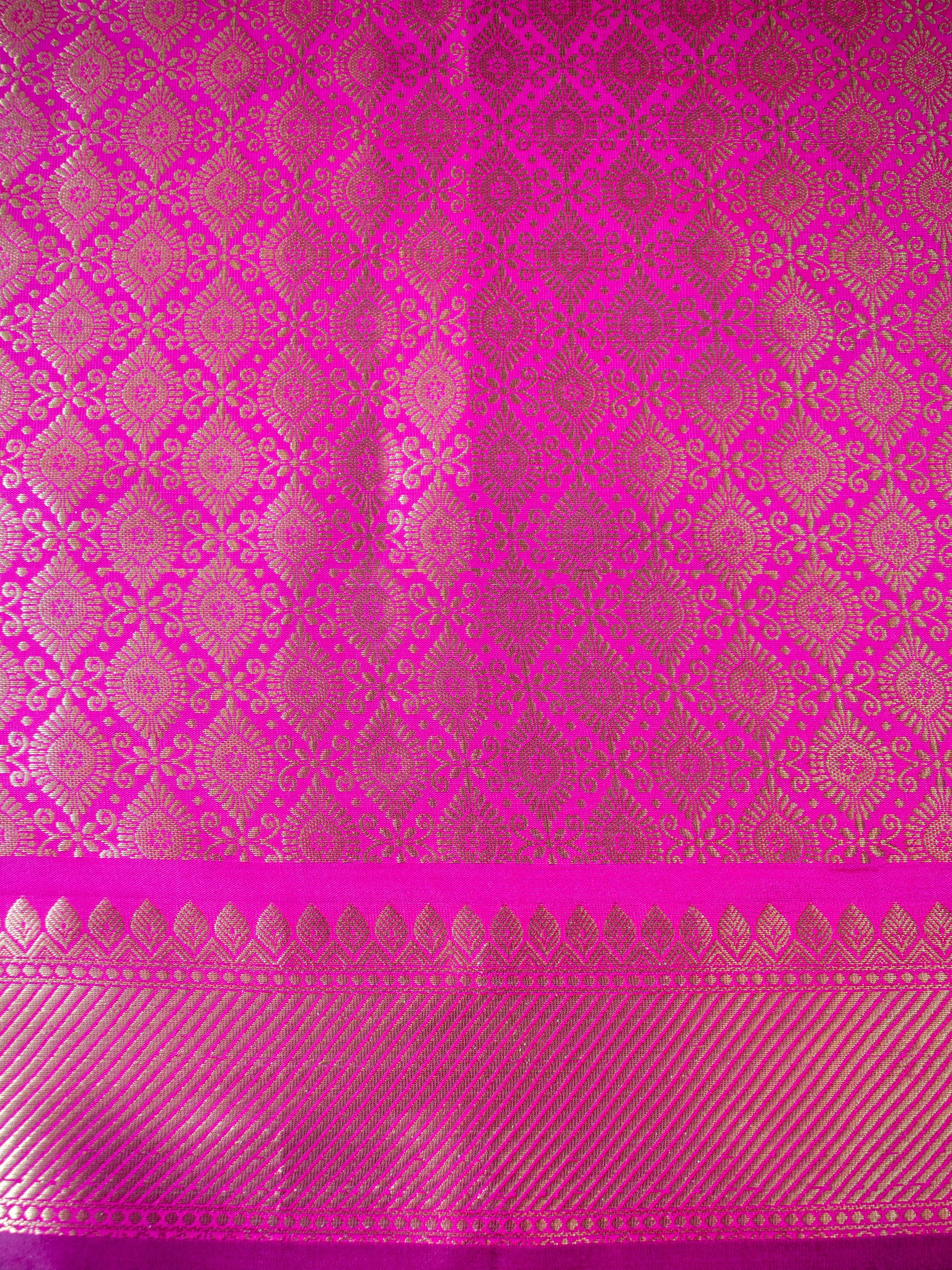 Banarasi Plain Cotton Silk Saree With Zari Border- Magenta