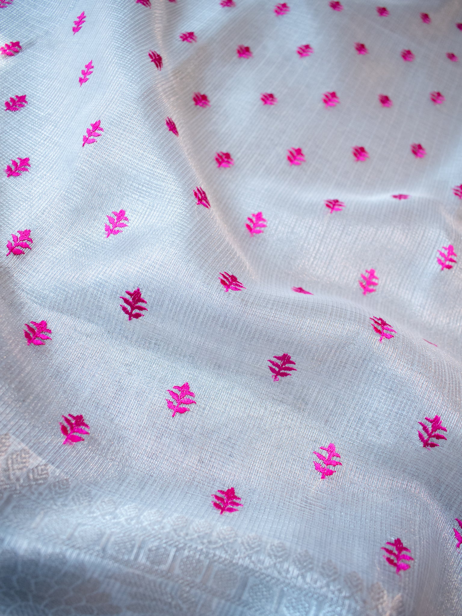 Banarasi Kota Check Saree With Embroidery & Border - Silver