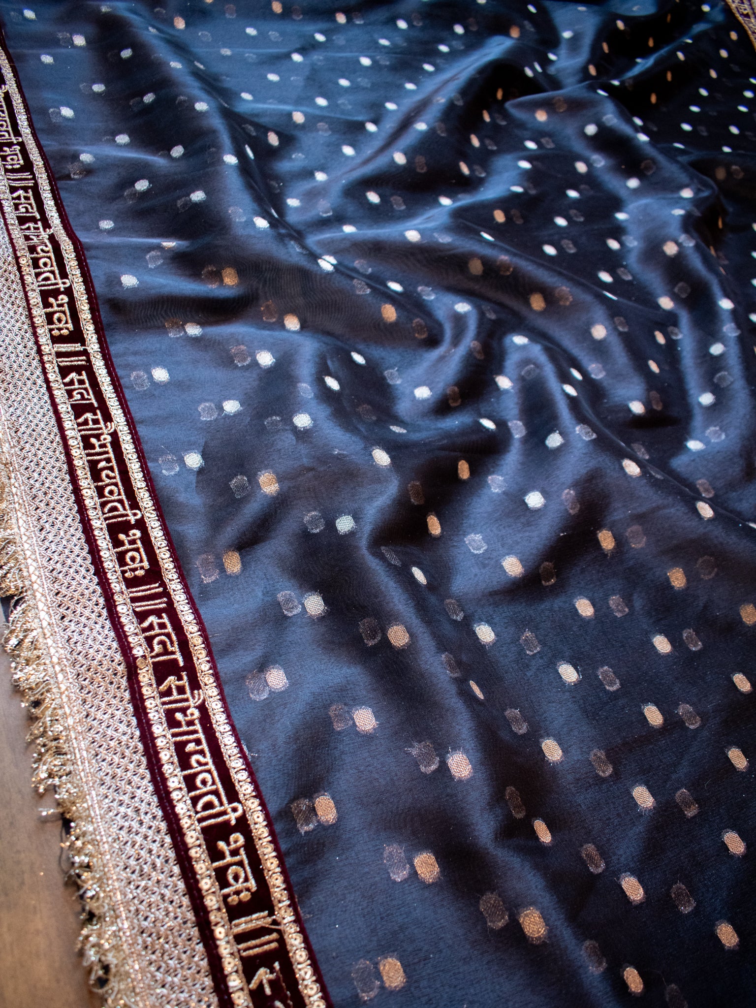 Banarasi Tissue Saree With Zari Weaving & Lace Border - Black