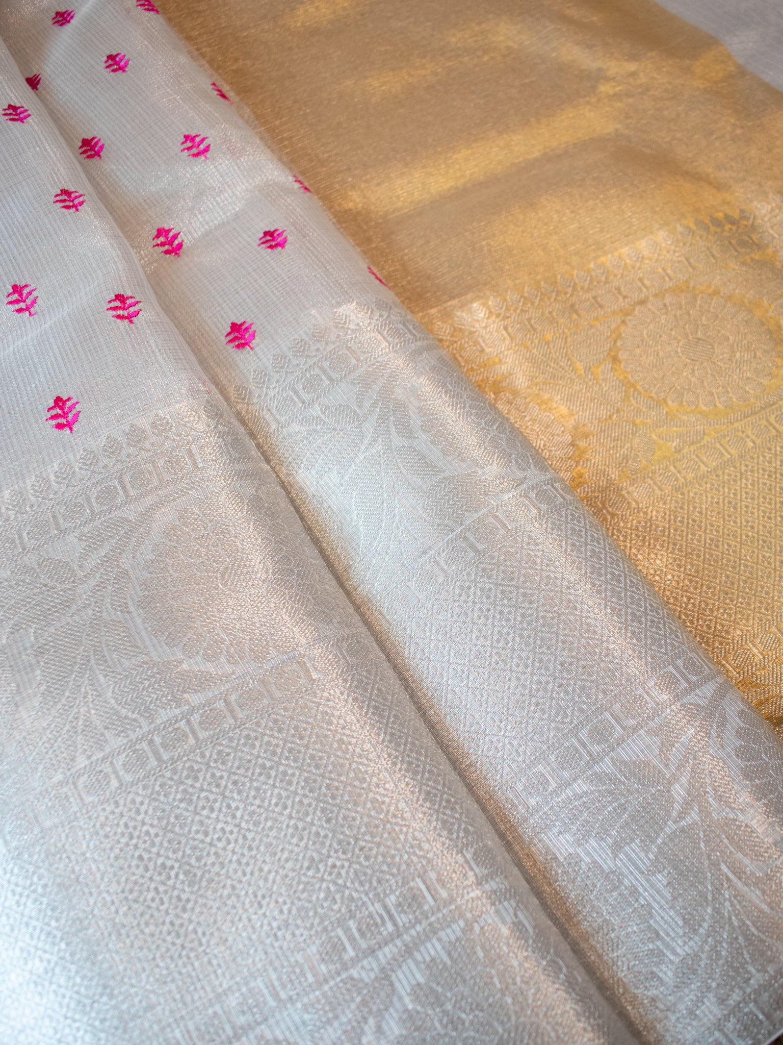 Banarasi Kota Check Saree With Embroidery & Border - Silver