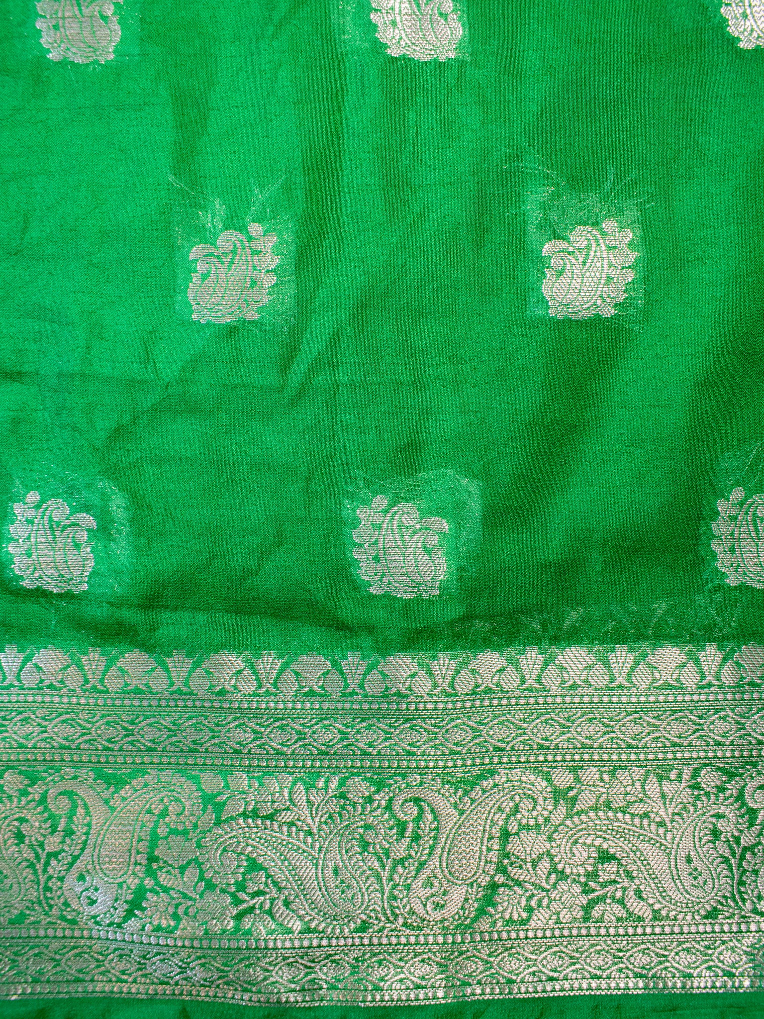 Banarasi  Semi Chiffon Saree Silver Zari Buti Weaving With Contrast Border- Green