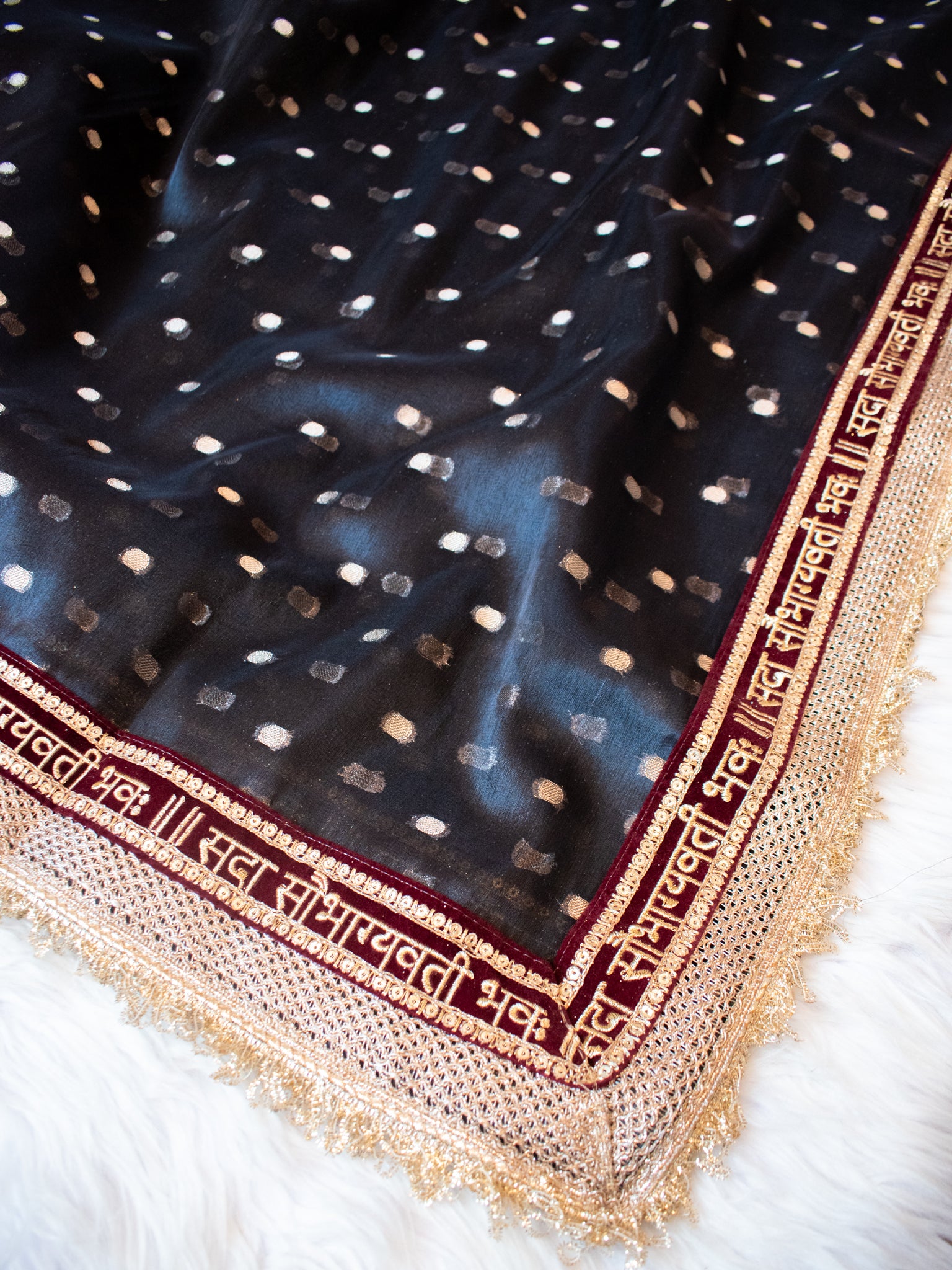 Banarasi Tissue Saree With Zari Weaving & Lace Border - Black