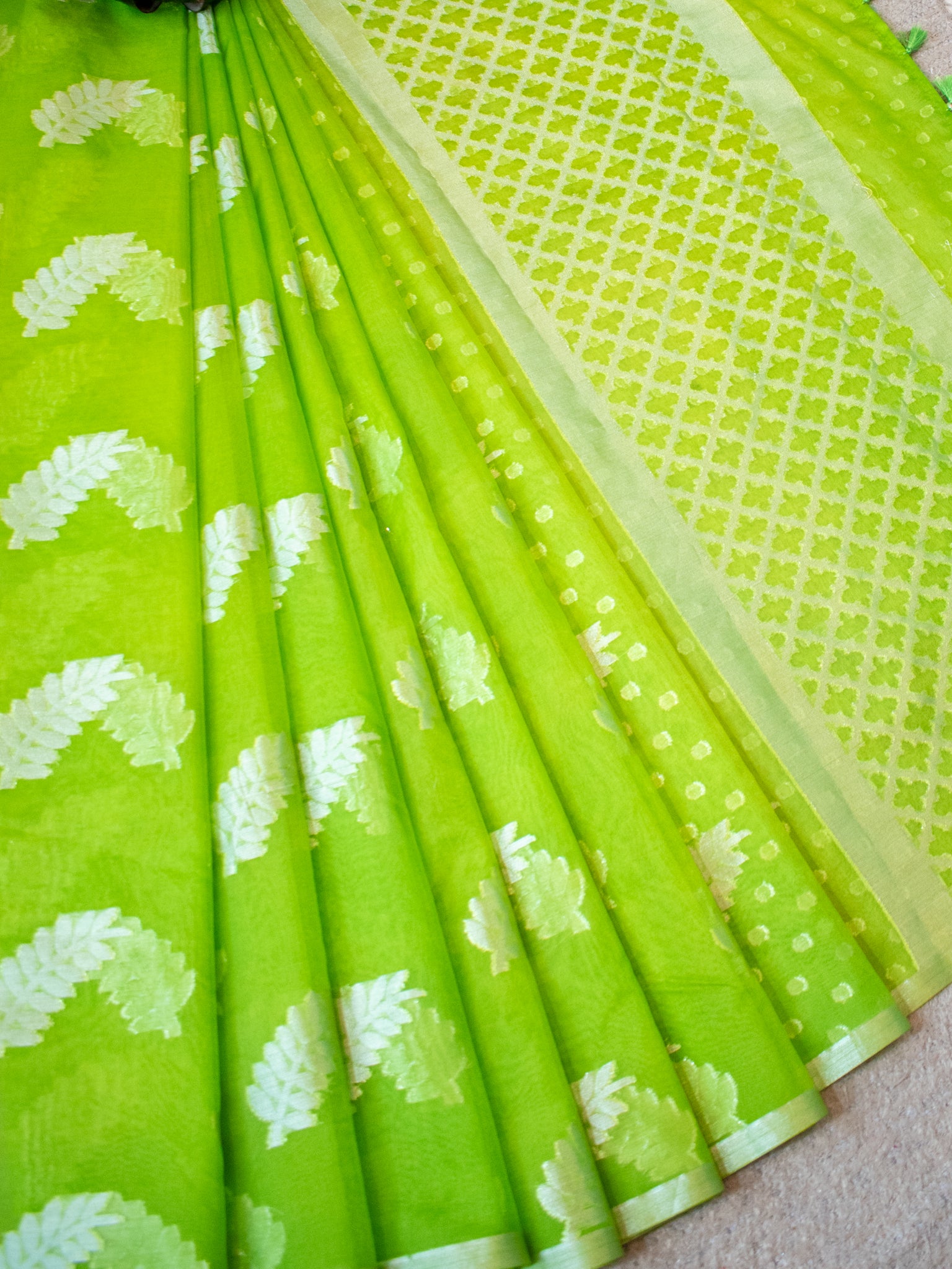 Banarasi Organza Saree With Zari Border- Green