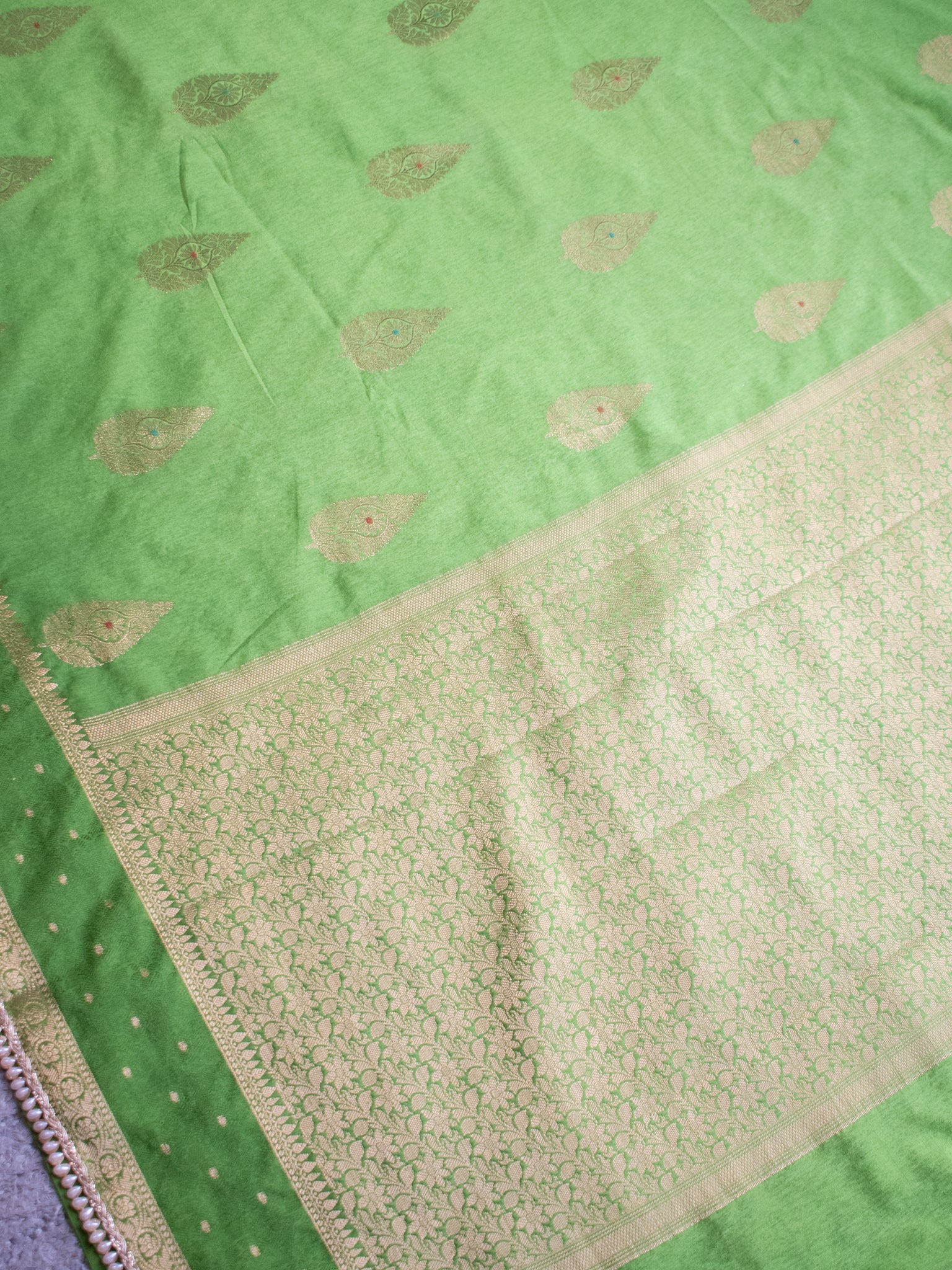 Banarasi Cotton Silk Saree With Zari Weaving & Lace Border - Green