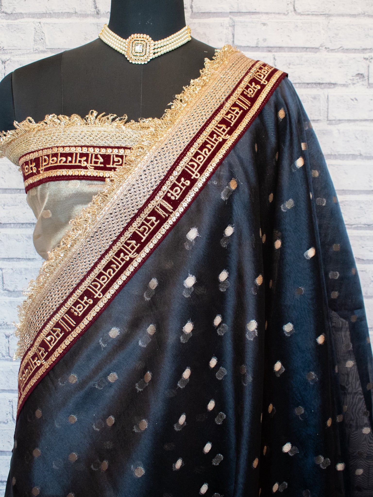 Banarasi Tissue Saree With Zari Weaving & Lace Border - Black