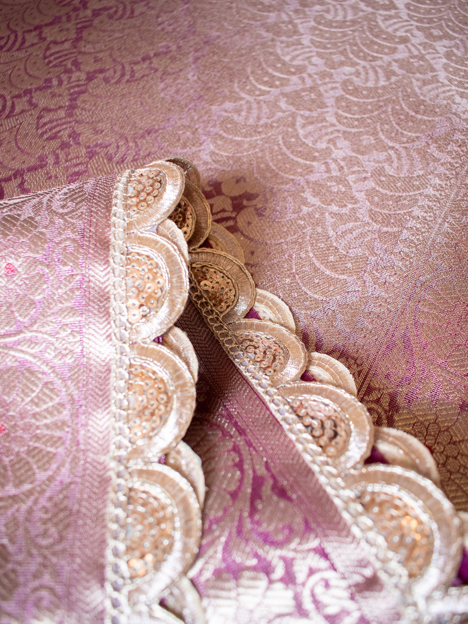 Banarasi Tissue Saree With Zari Weaving & Lace Border- Mauve