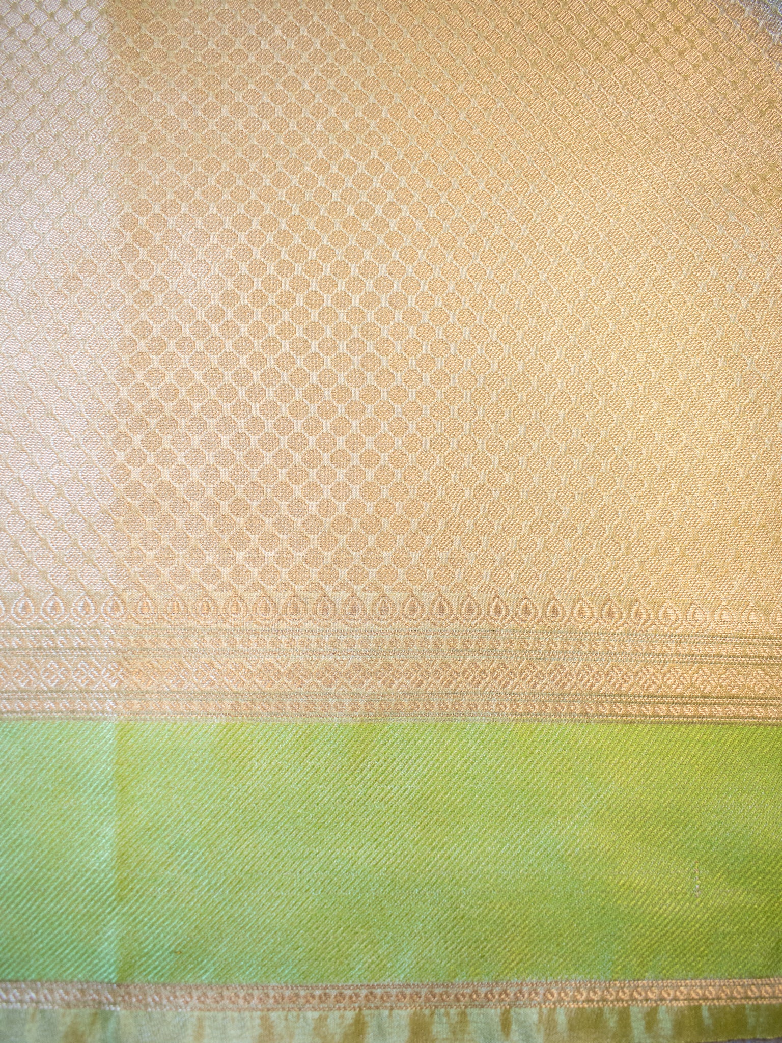 Banarasi Katan Crushed Tissue Saree With Border - Green