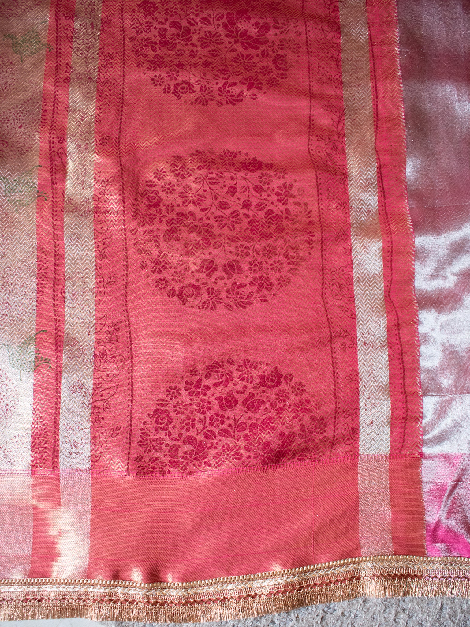 Banarasi Tissue Saree With Weaving & Lace Border- Silver