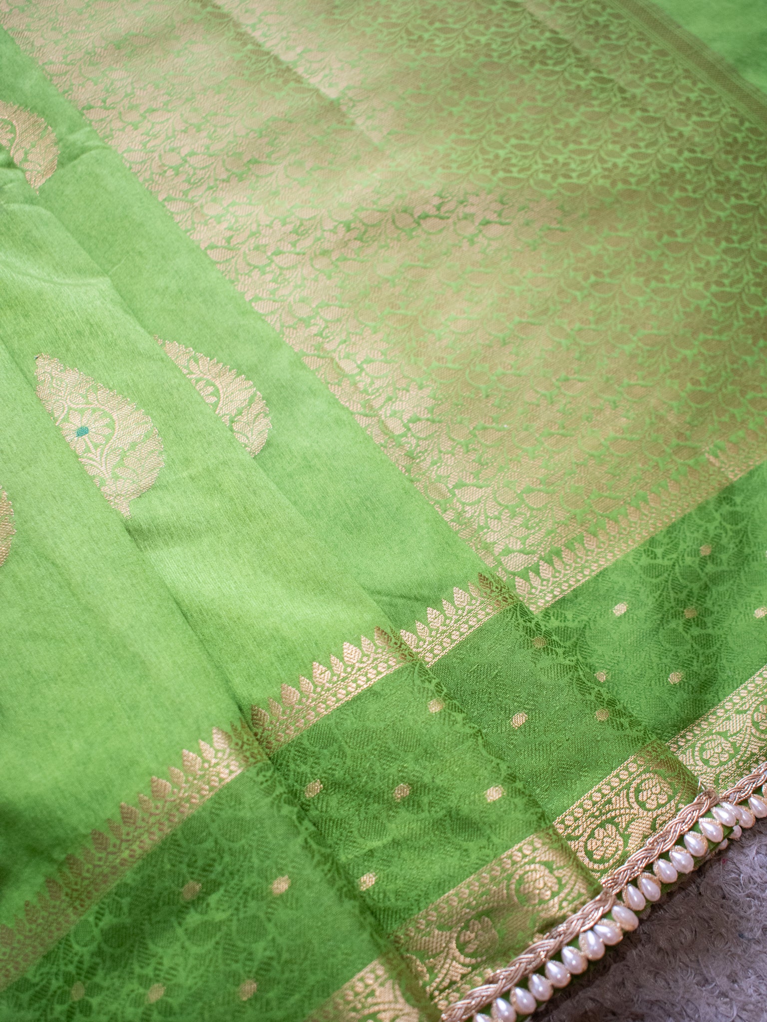 Banarasi Cotton Silk Saree With Zari Weaving & Lace Border - Green