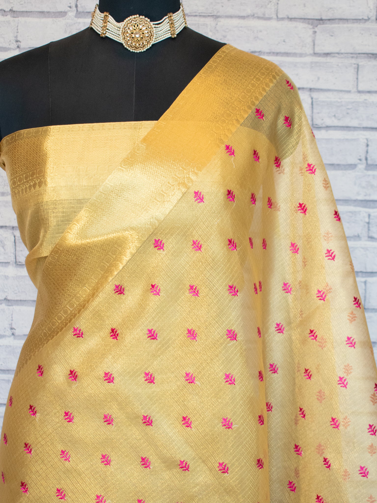 Banarasi Kota Check Saree With Embroidery & Border - Gold