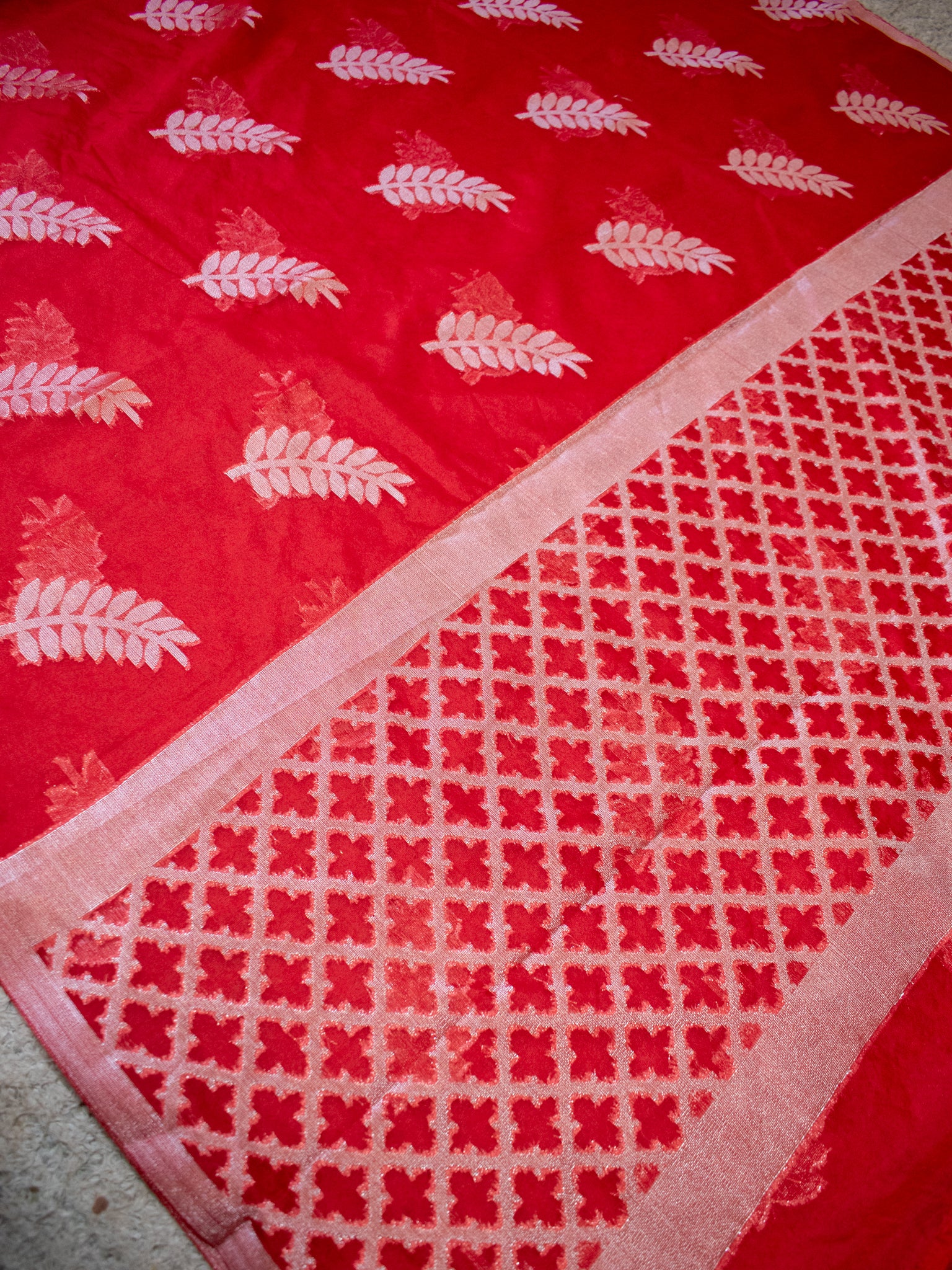 Banarasi Organza Saree With Zari Border- Red