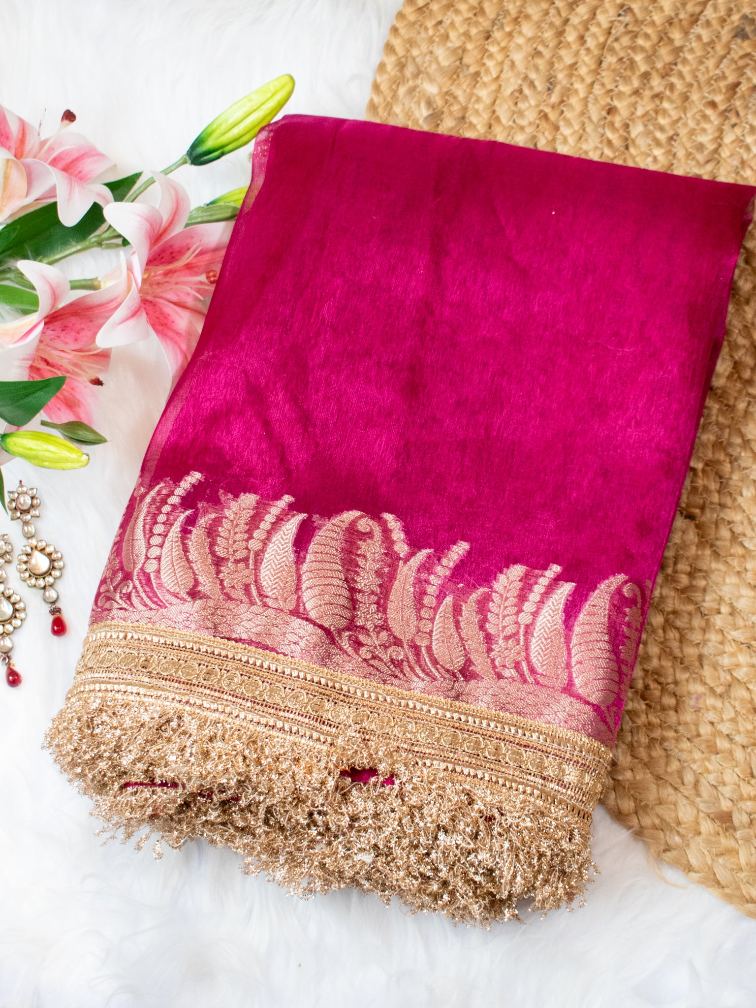 Banarasi Tissue Saree With Lace Border - Magenta