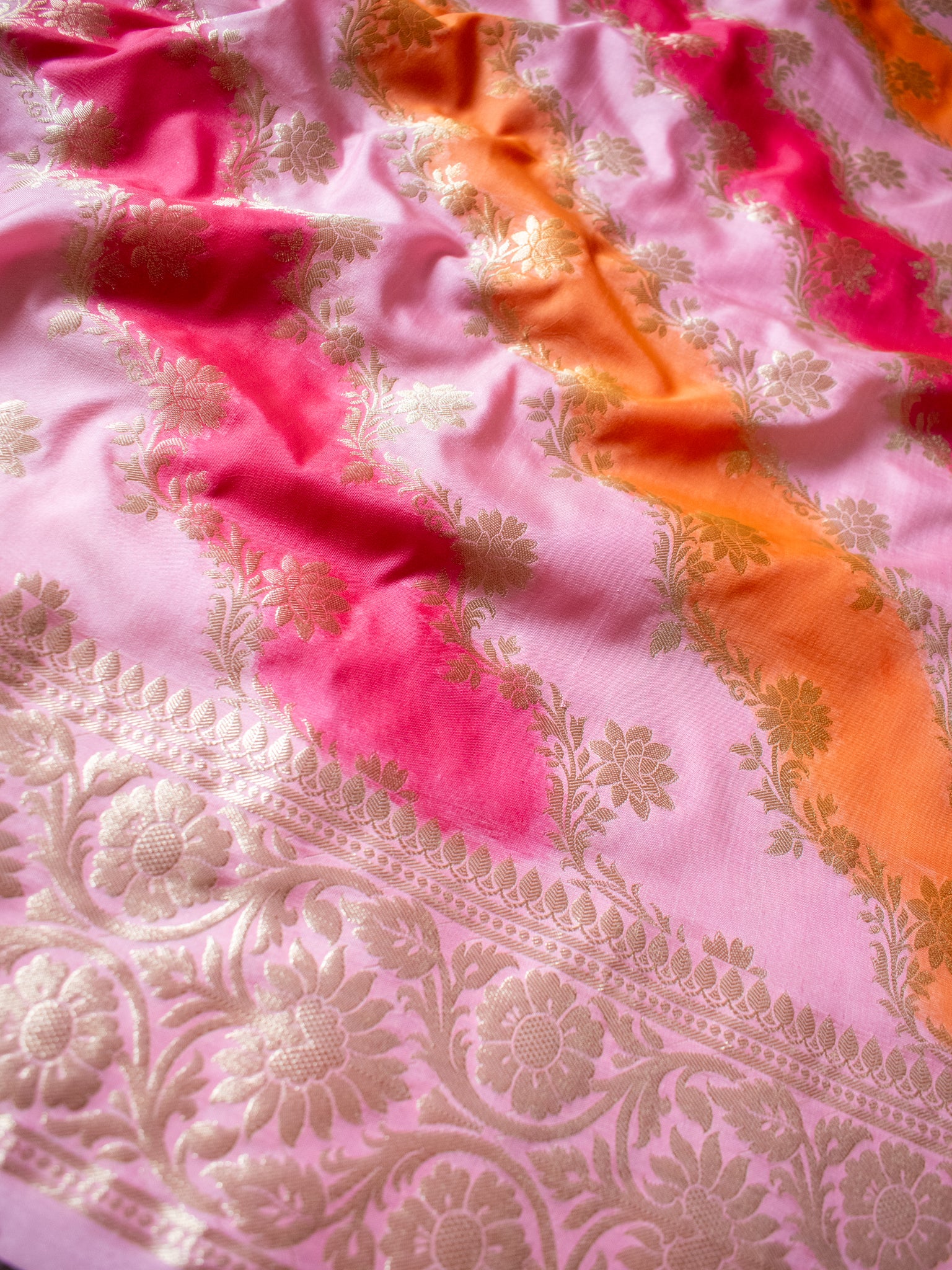 Banarasi Cotton Silk Saree With Zari Weaving & Border - Pink