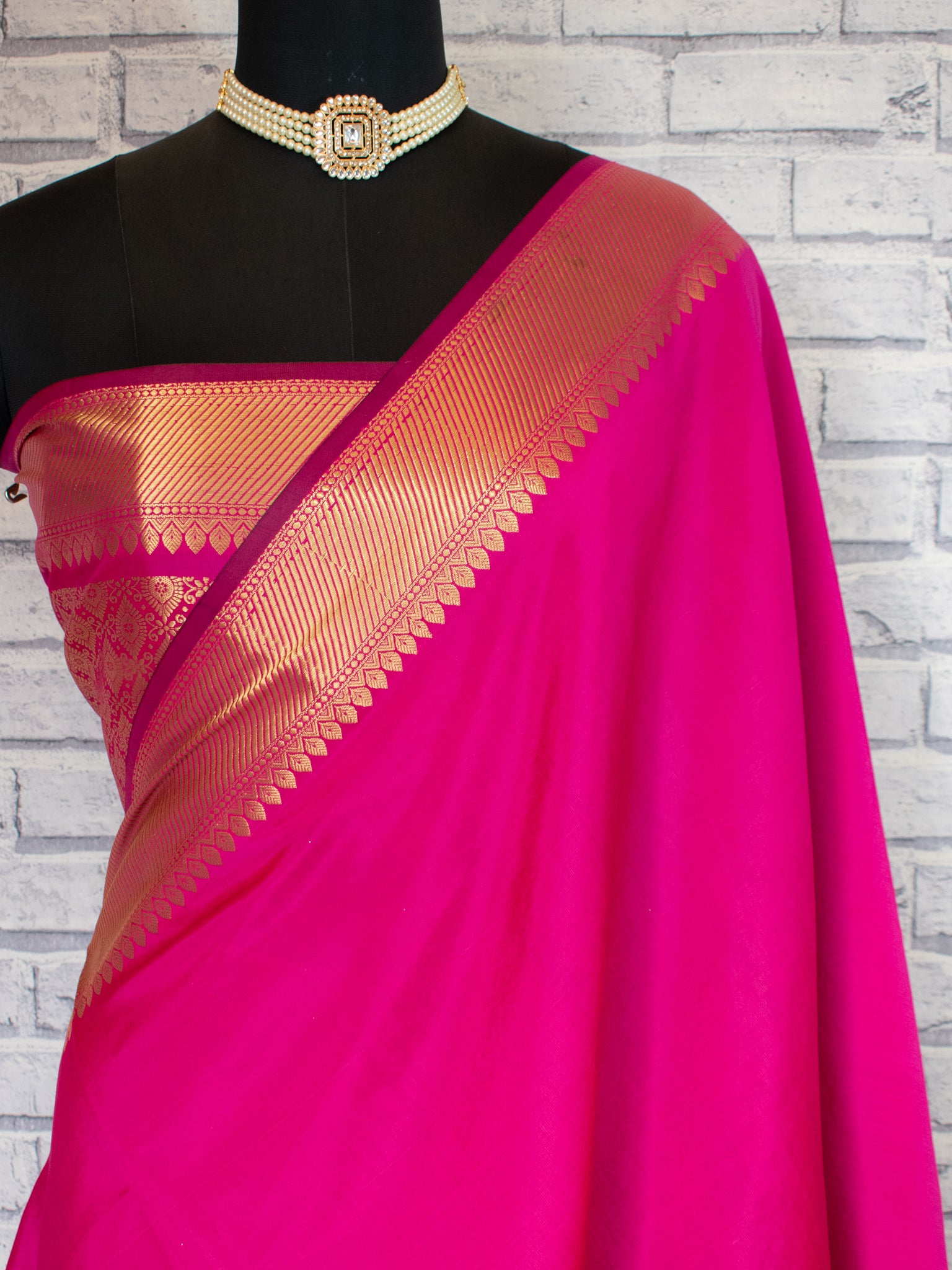 Banarasi Plain Cotton Silk Saree With Zari Border- Magenta