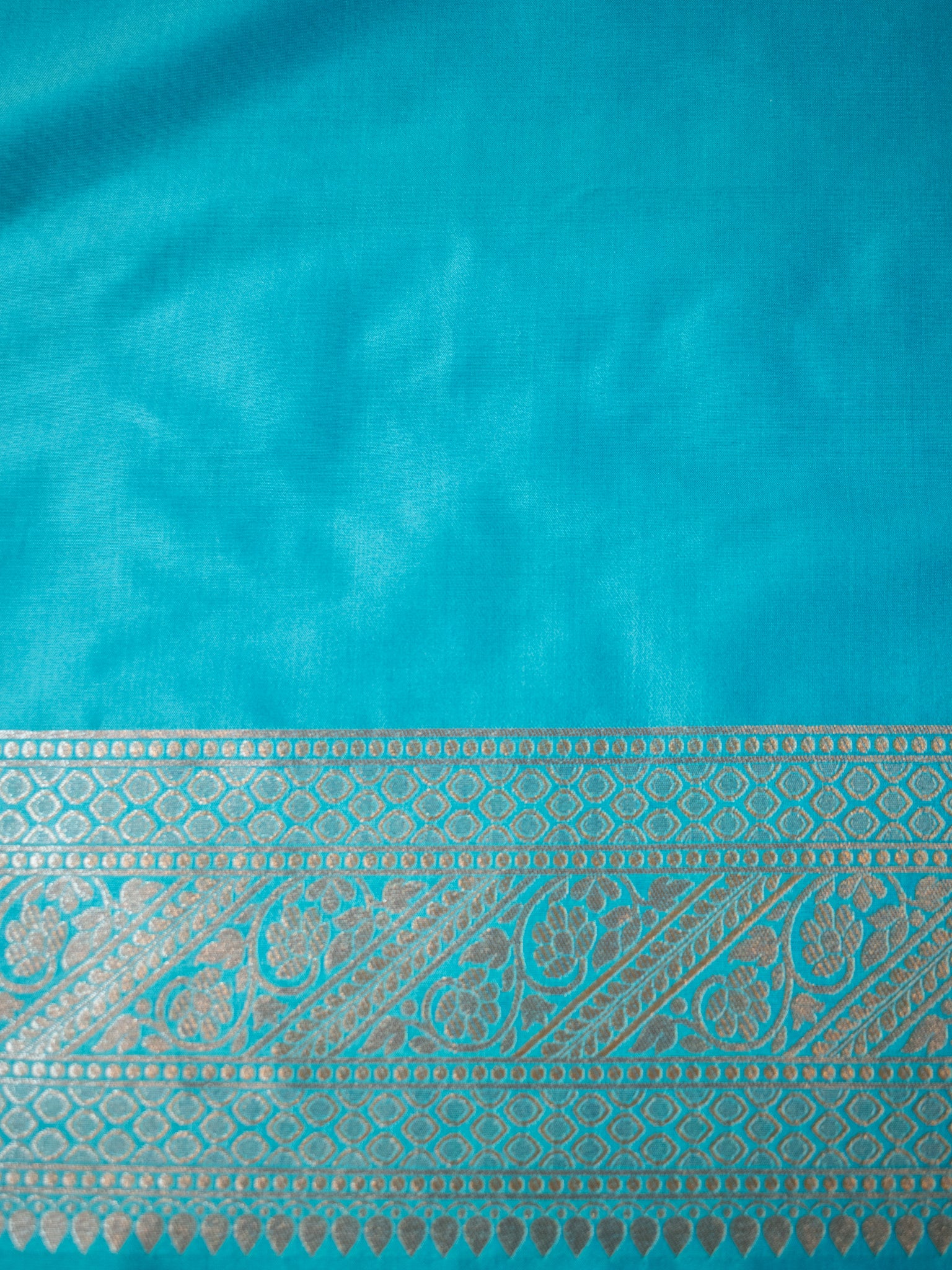 Banarasi Art Katan Silk Saree With Zari Buta Weaving & Tanchoi Weaving- Blue