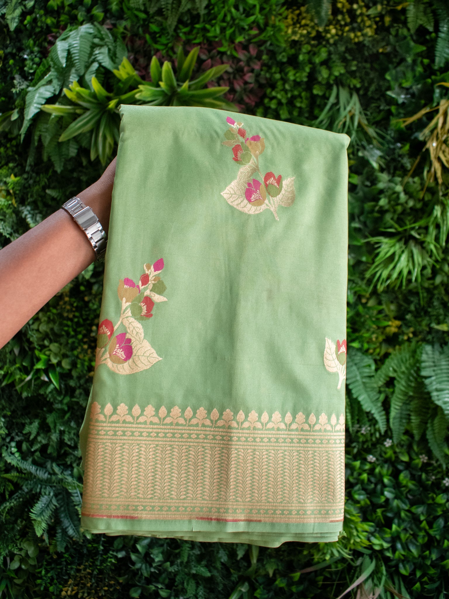 Banarasi Art Katan Silk Saree With Meena Buta Weaving-Pastel Green