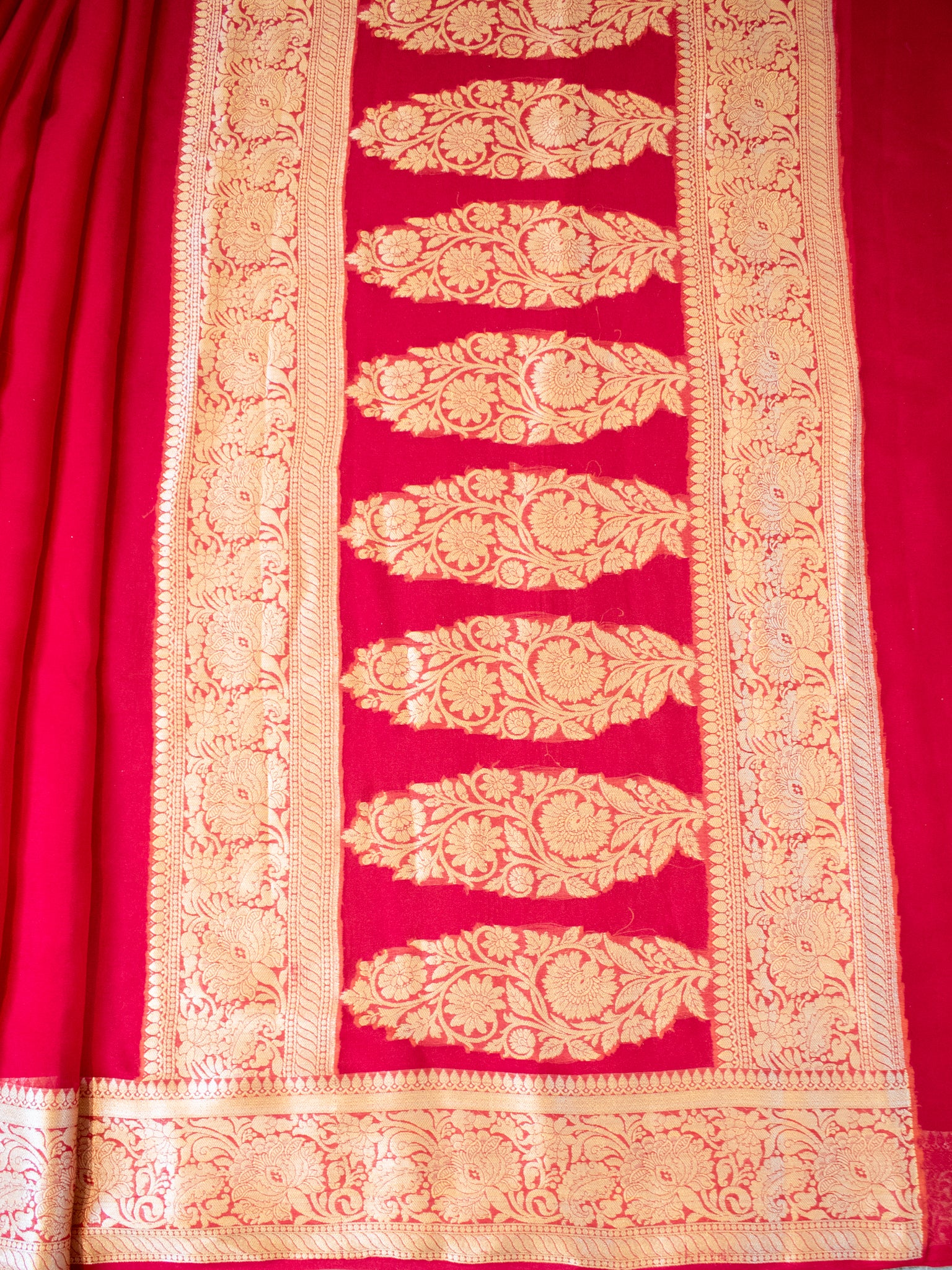Banarasi Pure Chiffon Saree With Resham Weaving Border - Red
