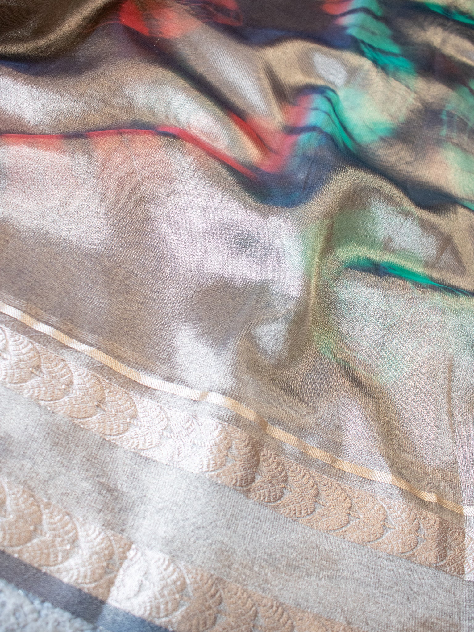 Banarasi Shibori Dyed Organza Saree With Zari Weaving