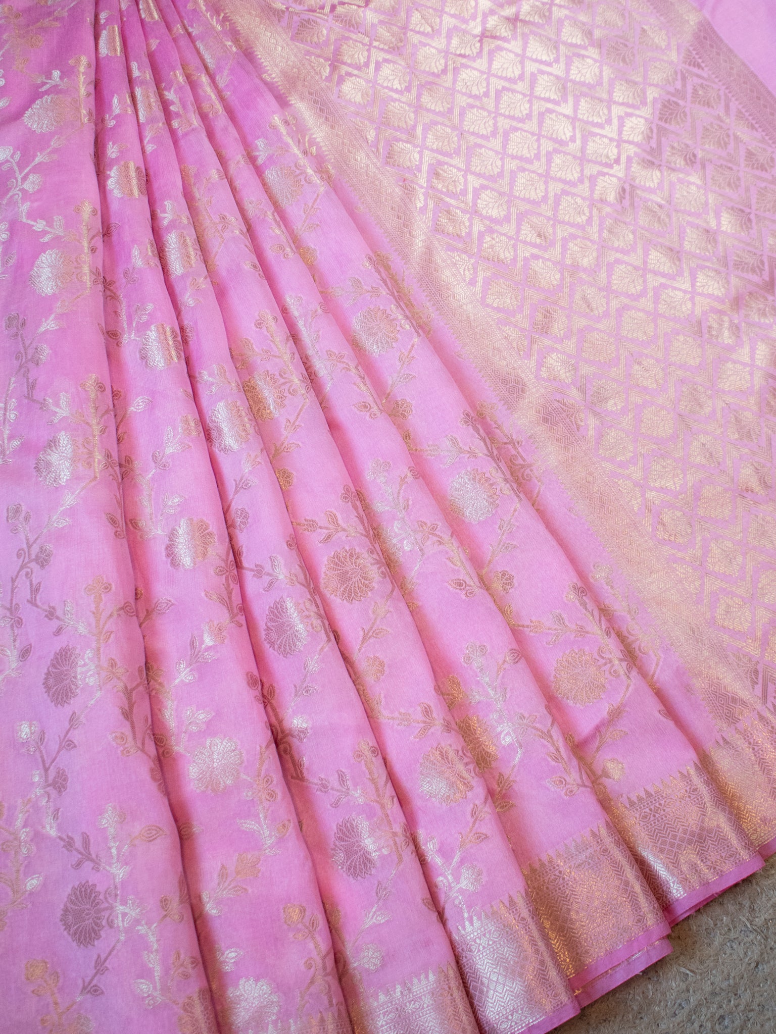Banarasi Cotton Silk Saree With Floral Weaving & Border- Pink