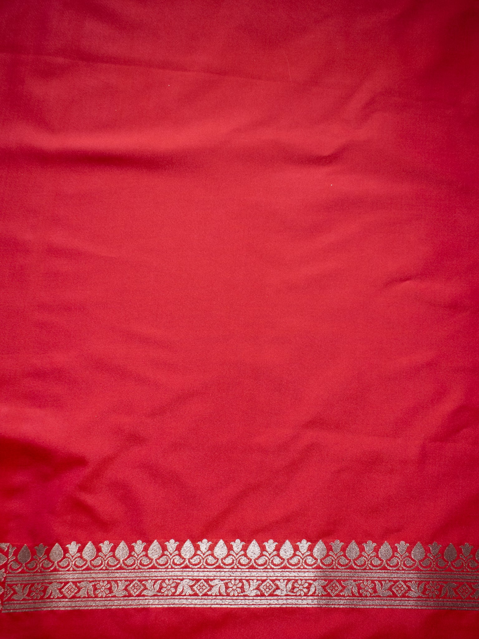 Banarasi Art Katan Silk Saree With Zari Buta Weaving & Tanchoi Weaving & Lace Border