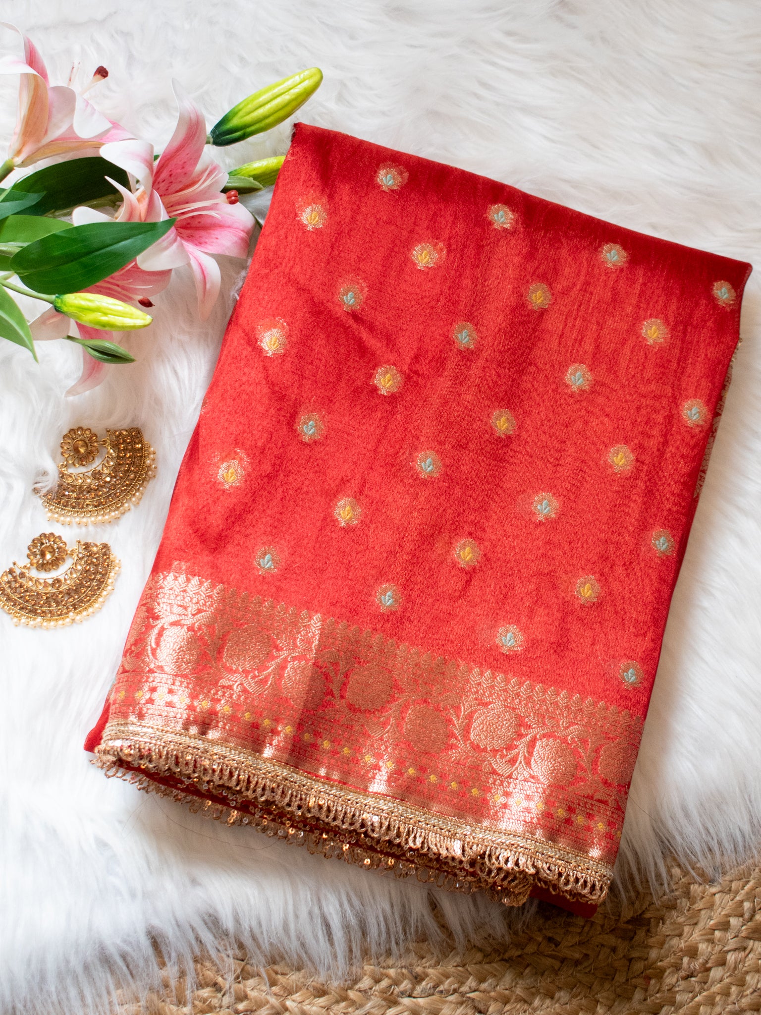Banarasi Organza Mix Saree With Zari Weaving & Lace Border - Red