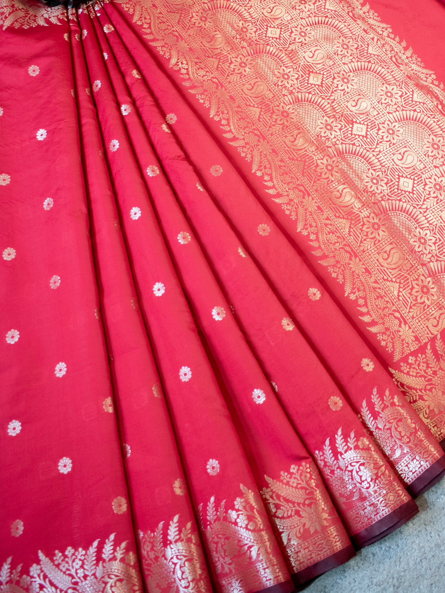 Banarasi Semi Katan Silk Saree With Border- Red