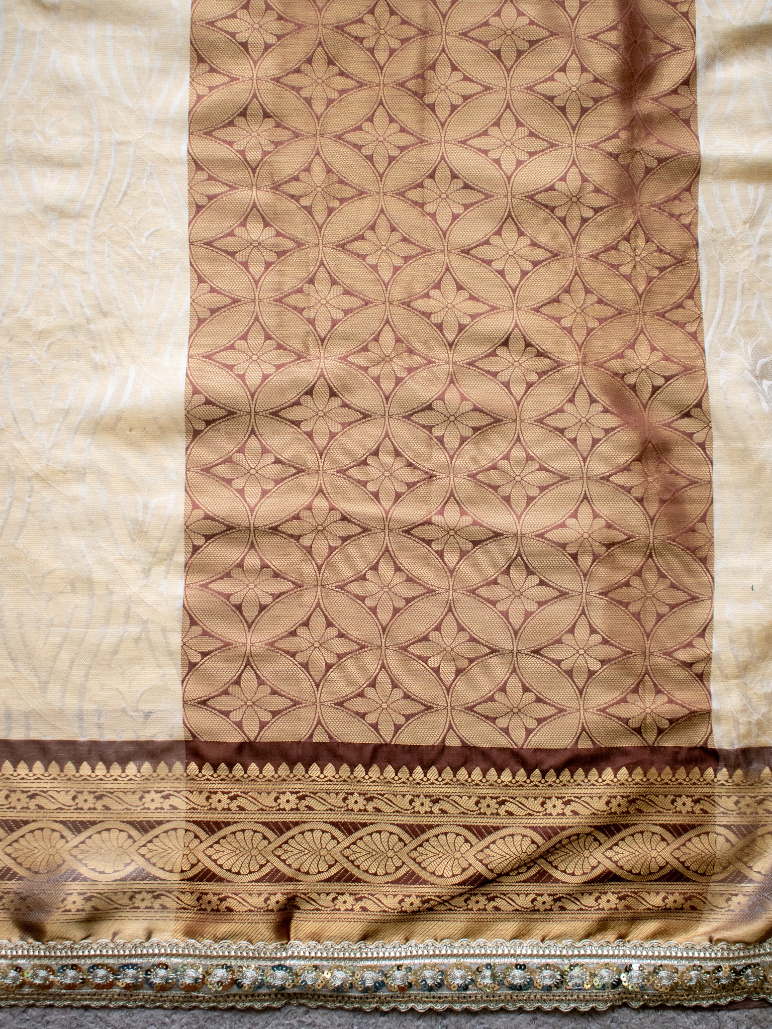 Banarasi Tissue Saree with Zari Weaving & Contrast Border With Lace- Beige