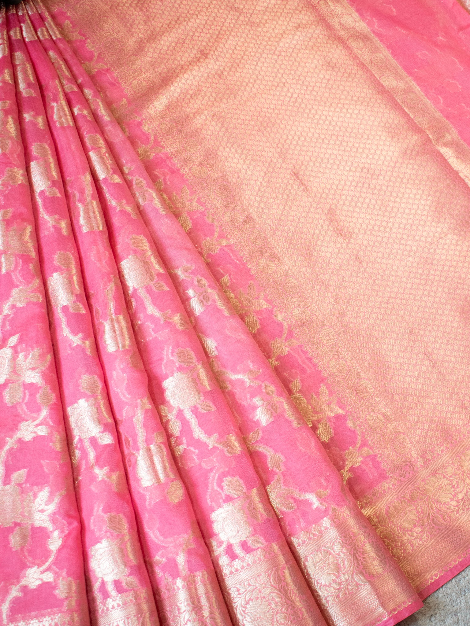 Banarasi Cotton Silk Saree With Silver Zari Jaal Weaving & Border-Pink