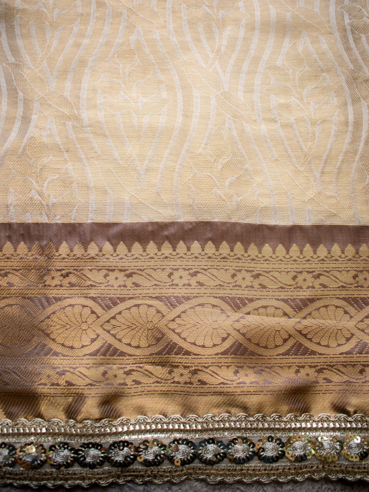 Banarasi Tissue Saree with Zari Weaving & Contrast Border With Lace- Beige
