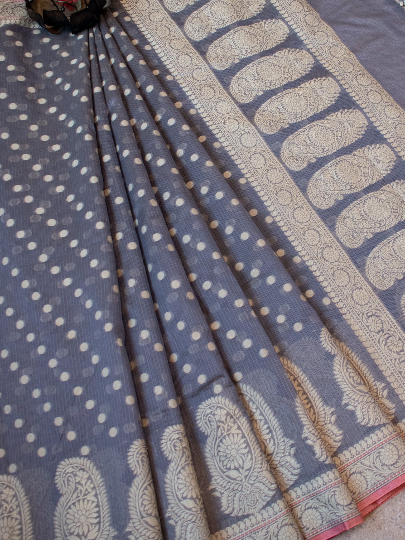 Banarasi Cotton Saree With Resham Buti Weaving & Border- Grey