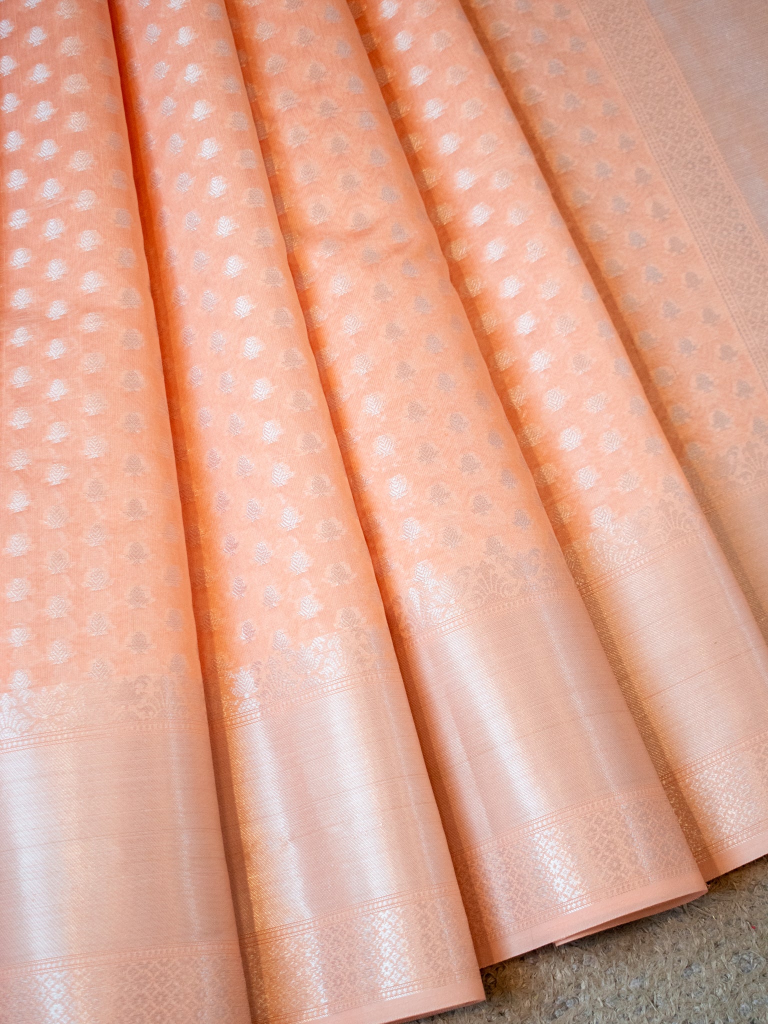 Banarasi Cotton Silk Saree With Silver Zari Buti Weaving & Border - Peach