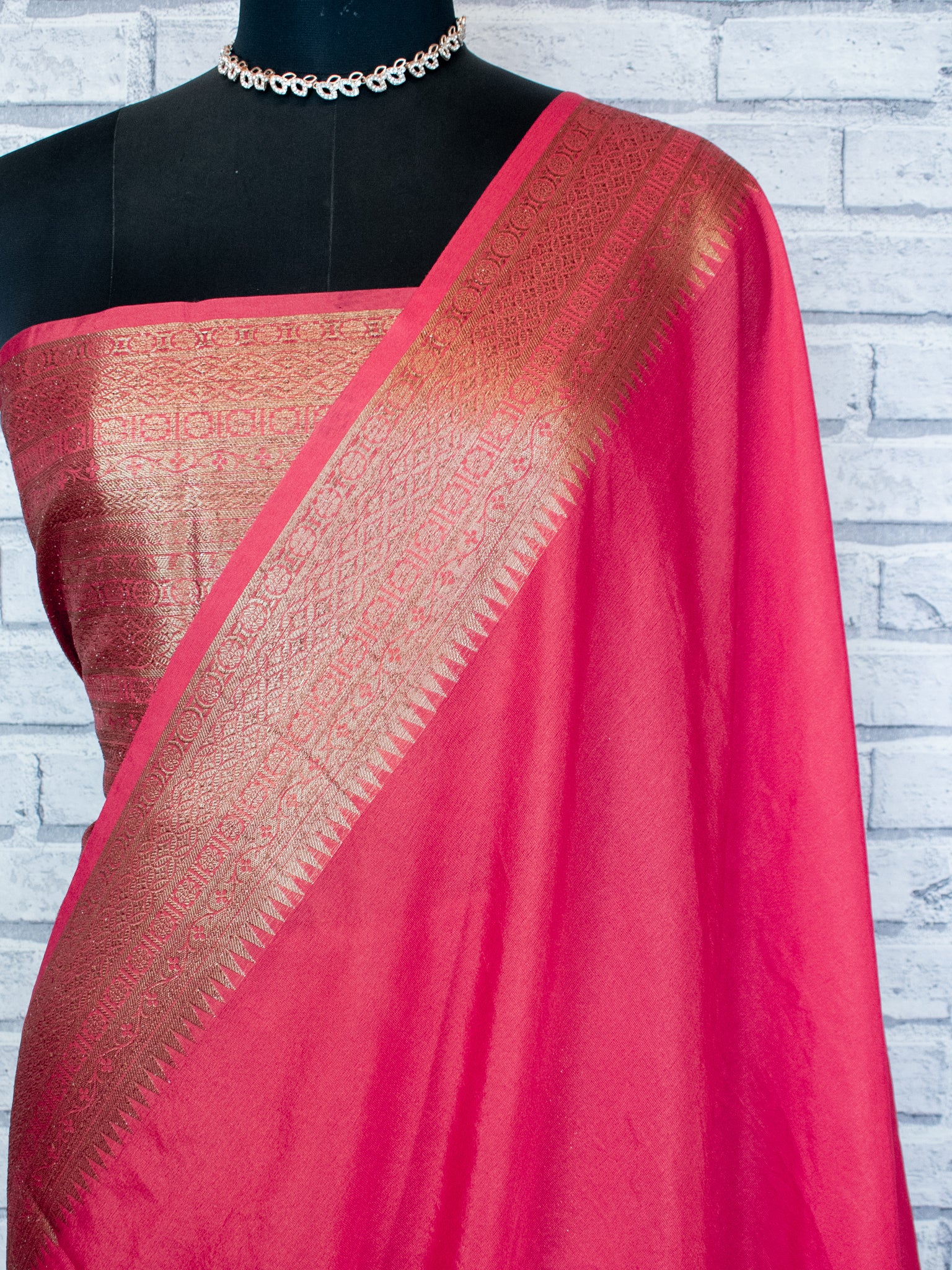 Banarasi Semi Silk Saree With Zari Weaving & Skirt Border-Red