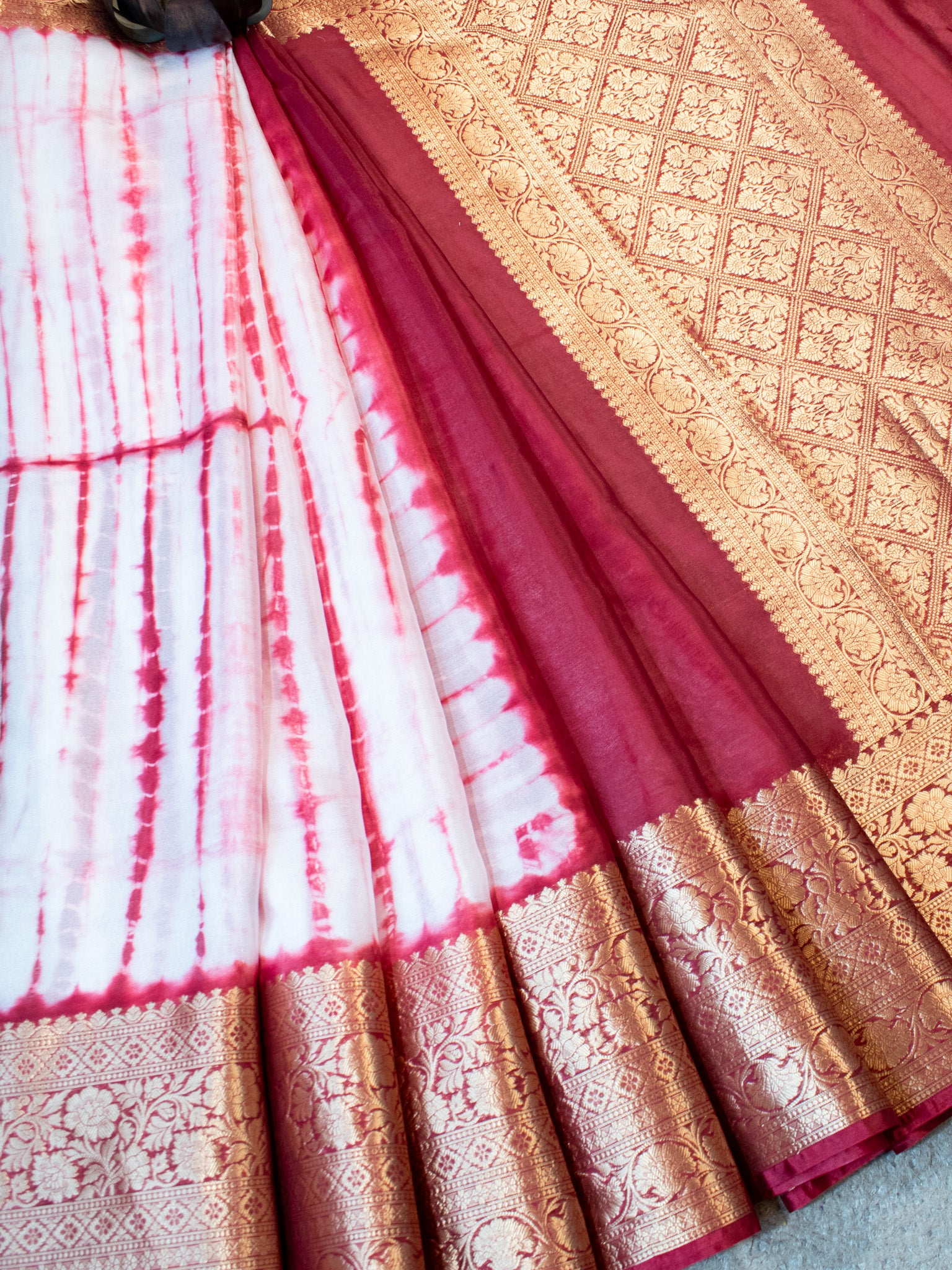 Banarasi Shibori Dyed Cotton Silk Saree With Zari Border-Red